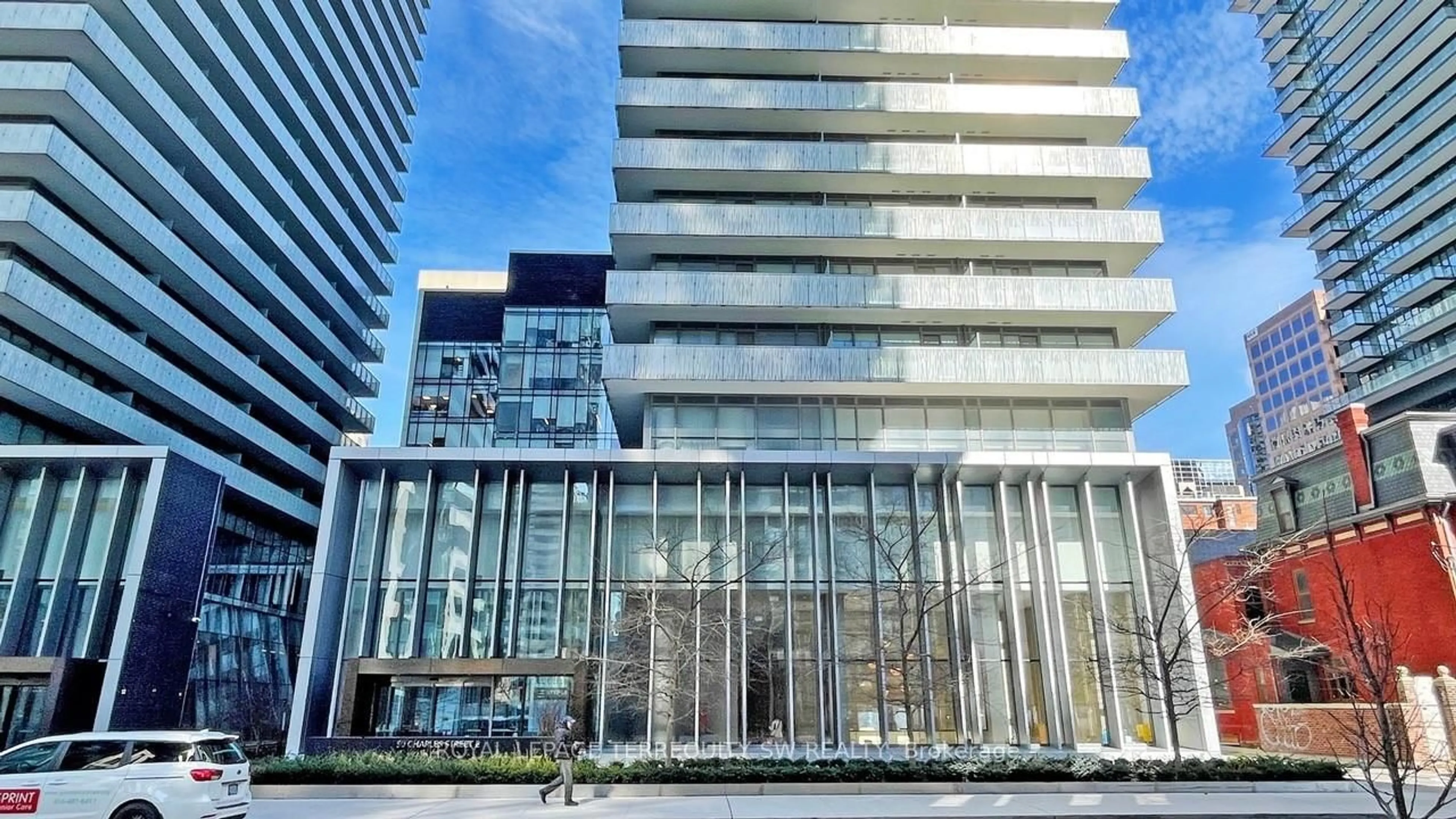 Indoor foyer for 50 Charles St #2712, Toronto Ontario M4Y 0C3