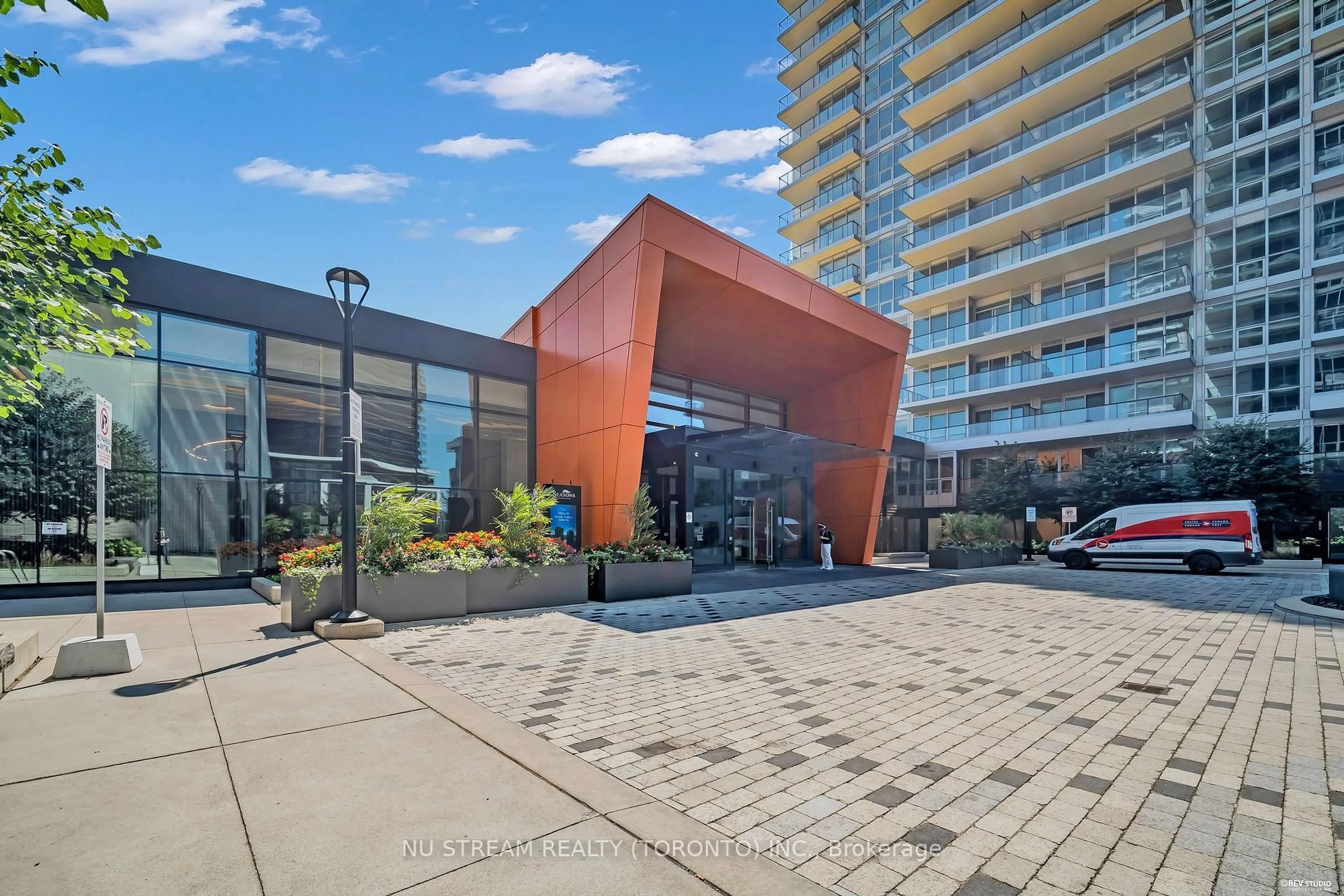 Unknown for 95 Mcmahon Dr #1105, Toronto Ontario M2K 0H2