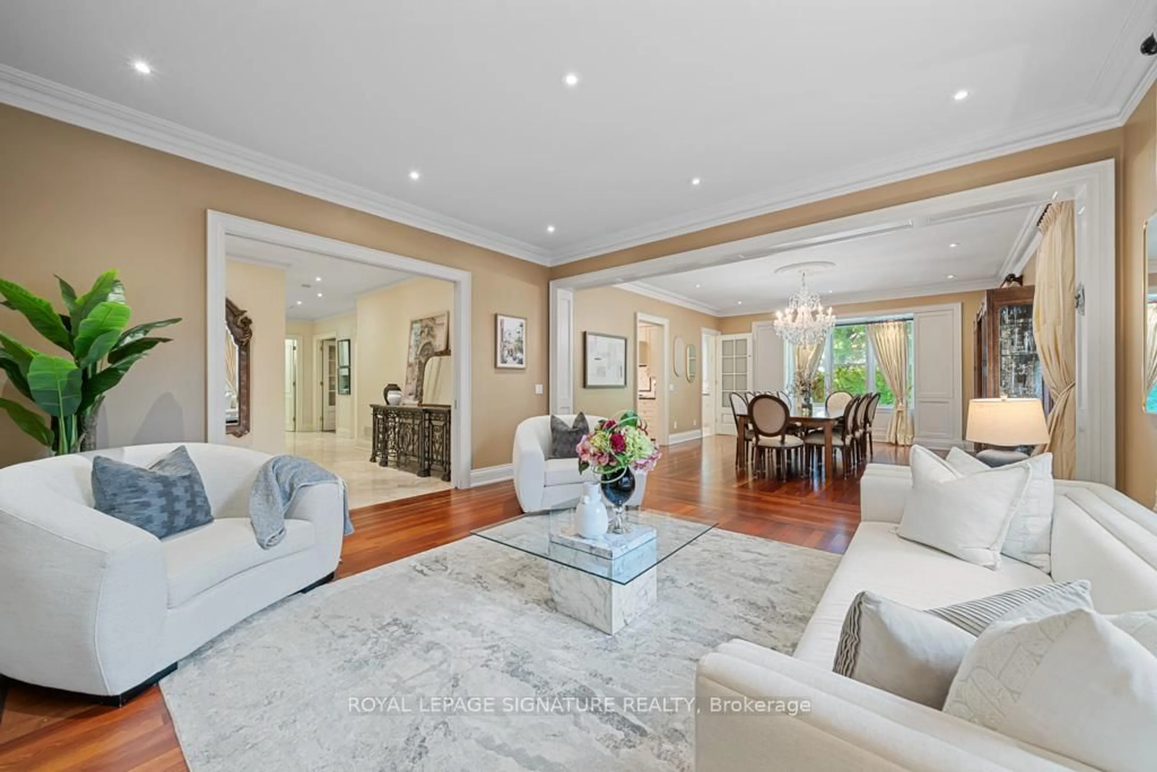 Living room with furniture, unknown for 428 Glengrove Ave, Toronto Ontario M5N 1X2