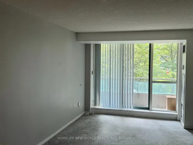 39 Pemberton Ave #303, Toronto 5
