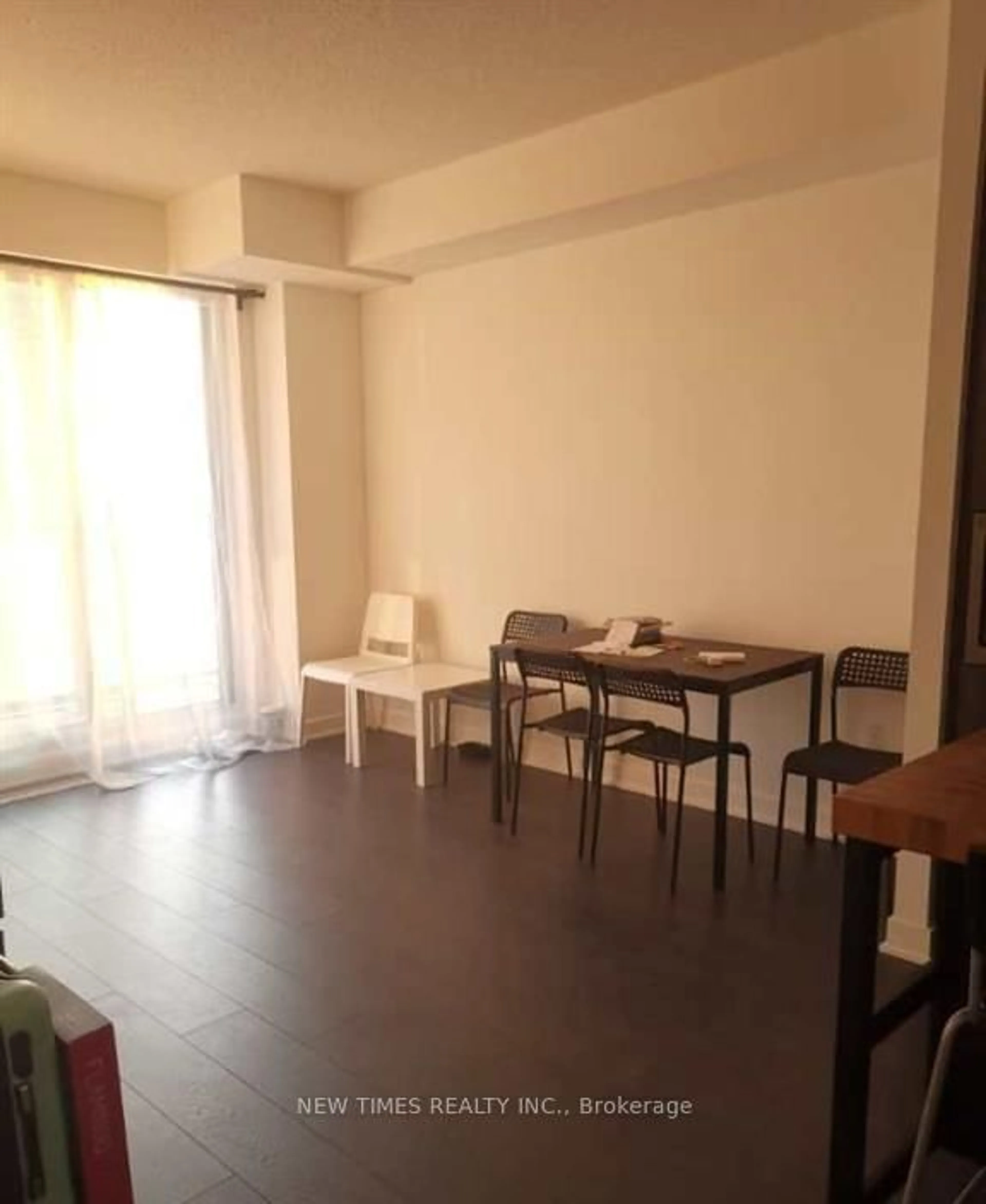 A pic of a room for 125 blue jays Way #2503, Toronto Ontario M5V 0N5