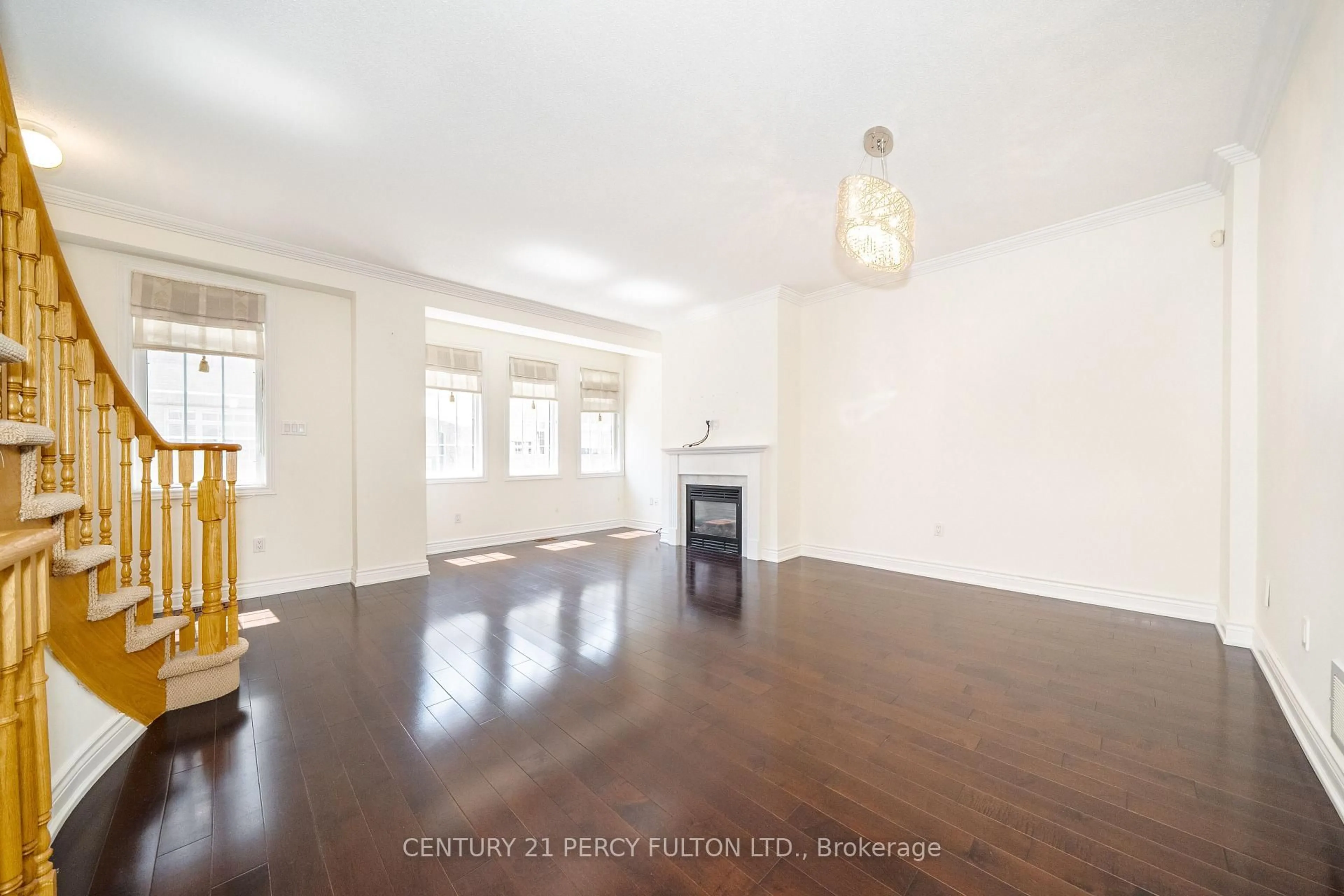 Unknown for 22 William Poole Way #15, Toronto Ontario M2N 7A7