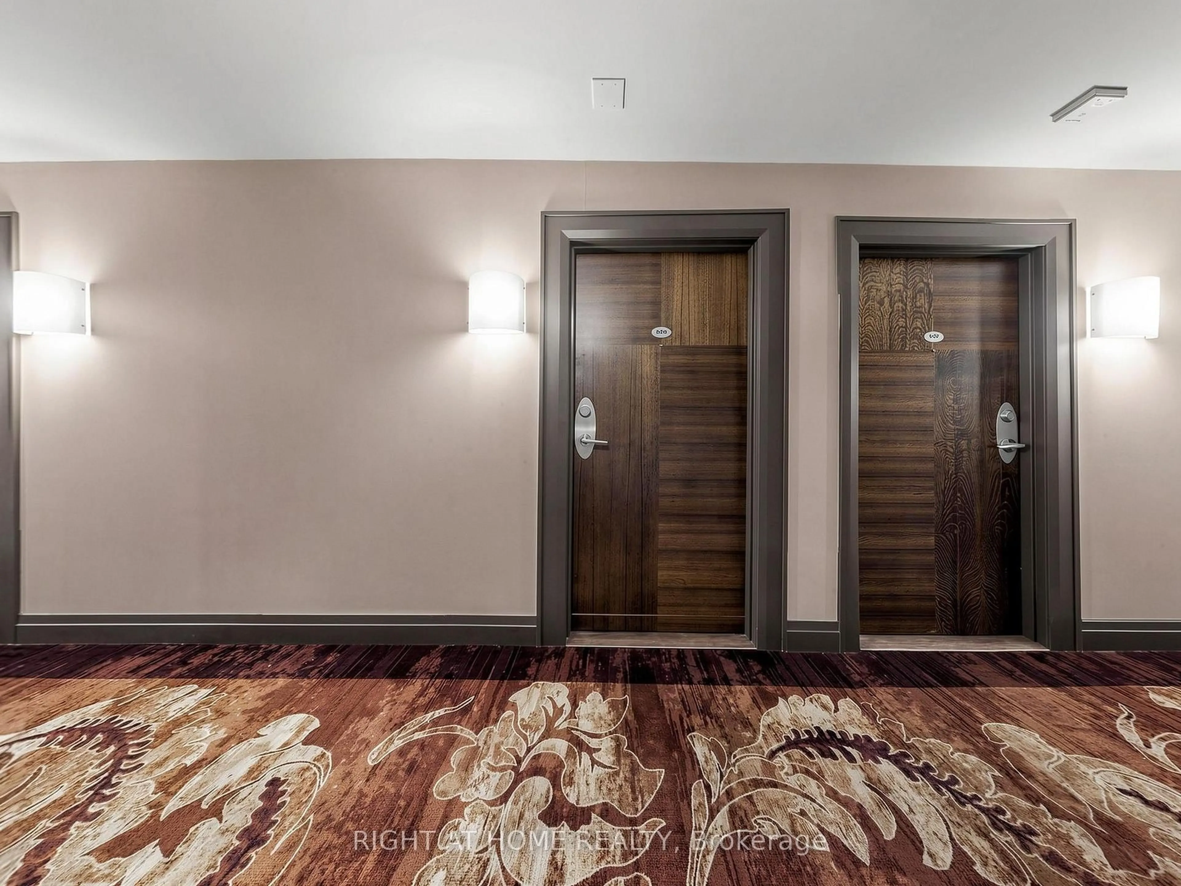 Indoor foyer for 8 Rean Dr #606, Toronto Ontario M2K 3B9