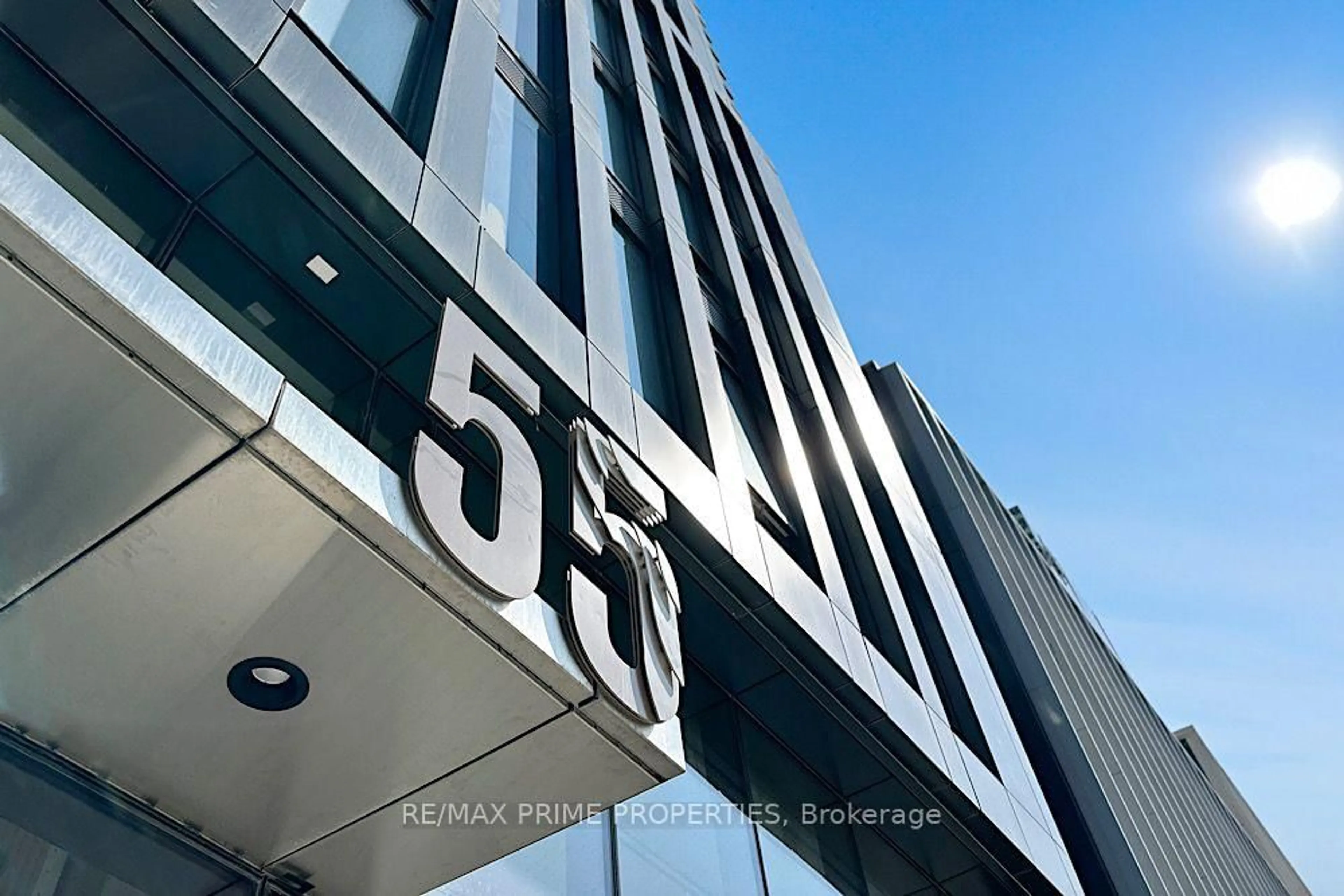 Indoor foyer for 55 Cooper St #4007, Toronto Ontario M5E 0G1
