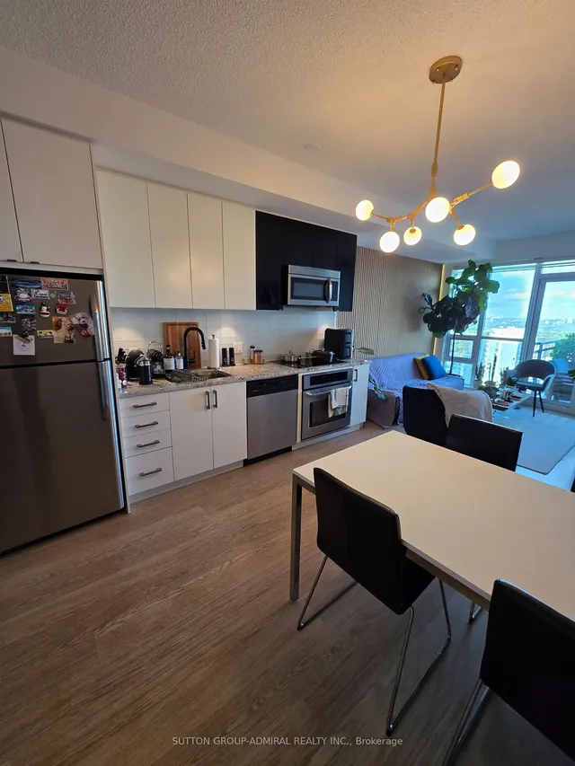 98 Lillian St #2316, Toronto 4