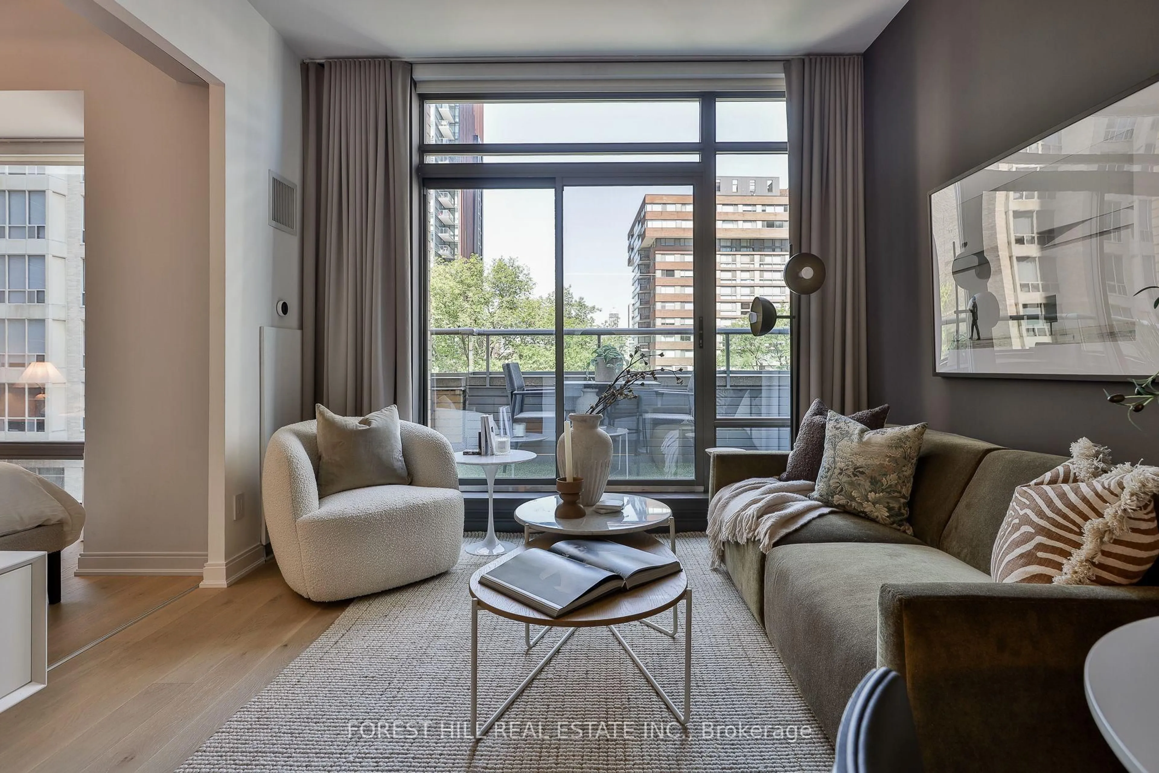 Living room with furniture, unknown for 21 Scollard St #512, Toronto Ontario M5R 1G1
