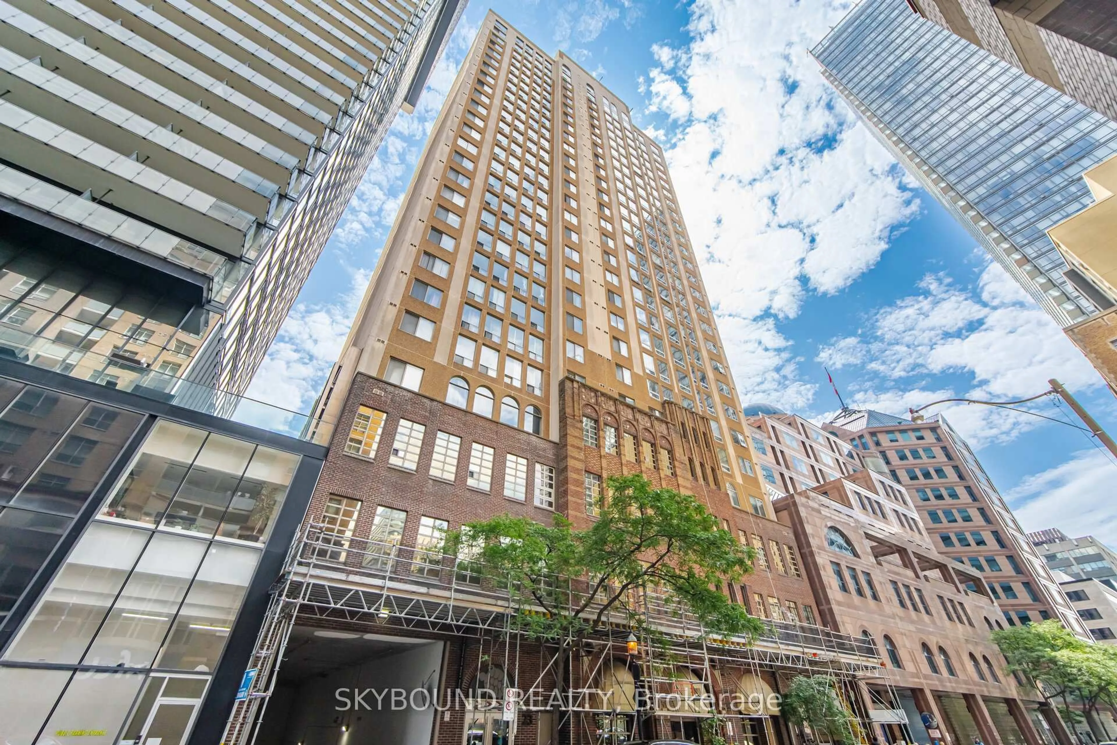 Unknown for 25 Grenville St #1605, Toronto Ontario M4Y 2X5