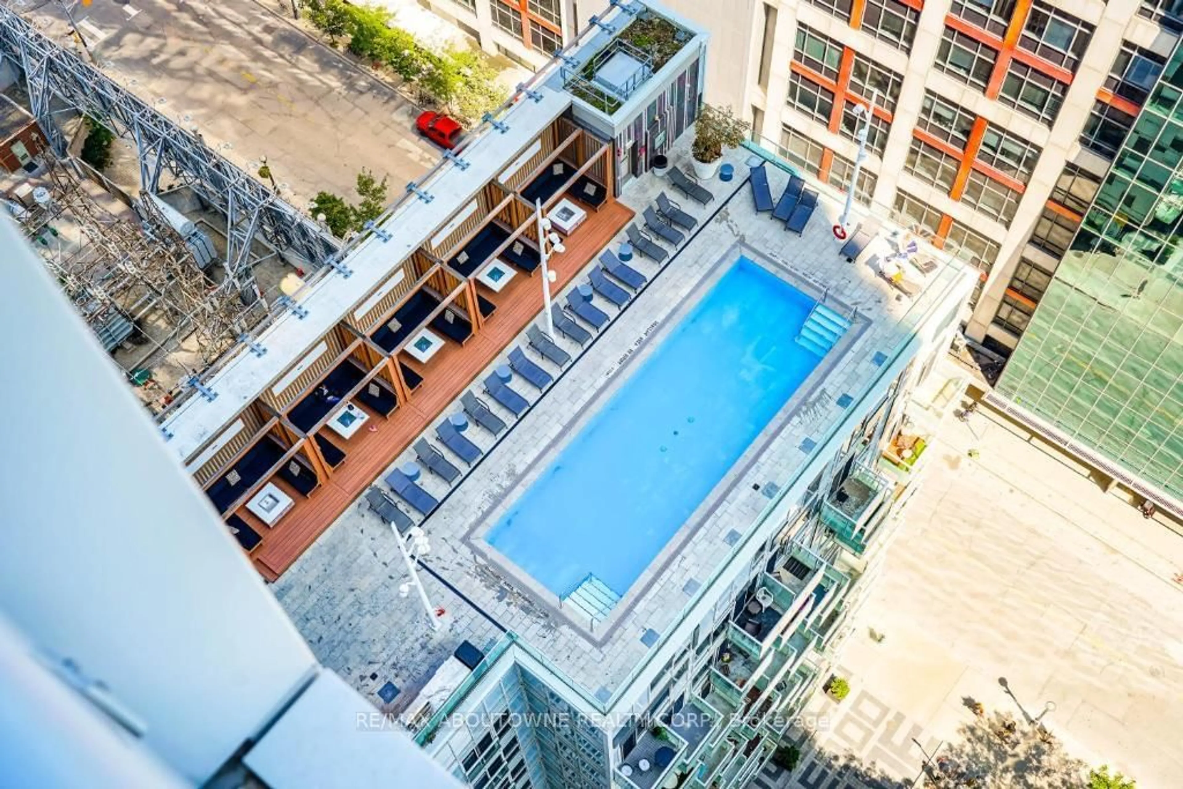 Pool for 300 Front St #3909, Toronto Ontario M5V 0E9