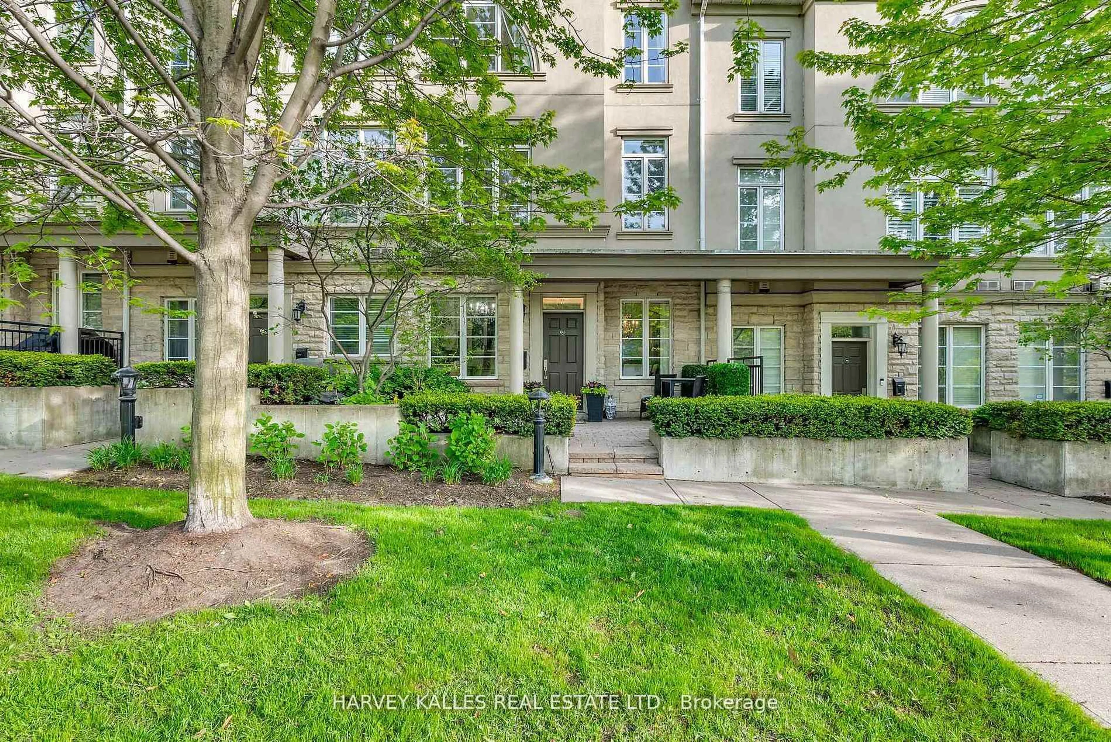 Unknown for 51 York Mills Rd #313, Toronto Ontario M2P 1B6