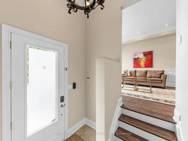 21 Albertus Ave, Toronto 4
