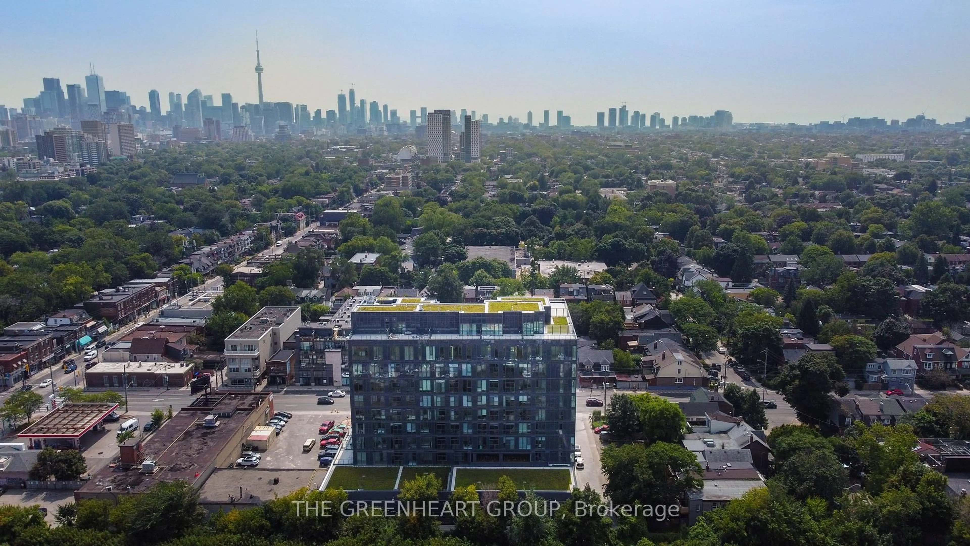 A pic from outside/outdoor area/front of a property/back of a property/a pic from drone, city buildings view from balcony for 500 Dupont St #504, Toronto Ontario M6G 0B8