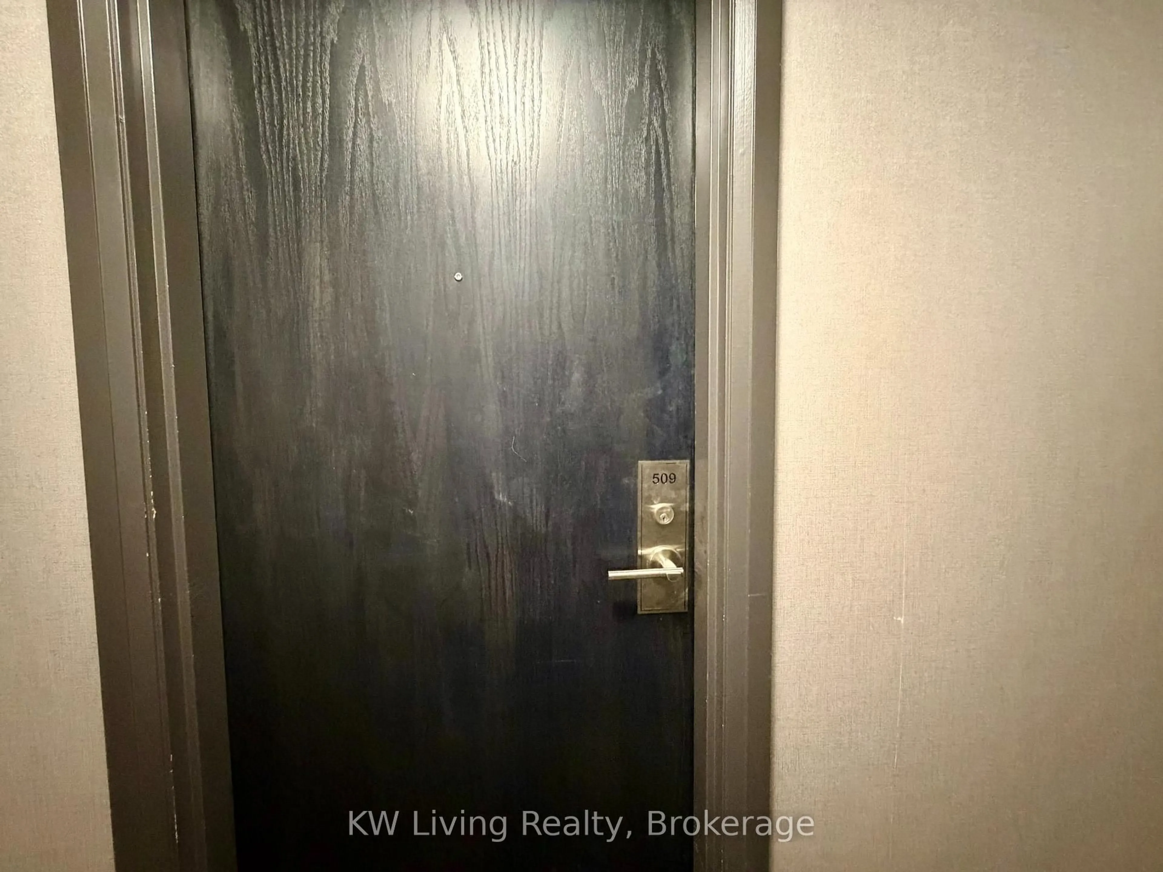 A pic of a room for 297 College St #509, Toronto Ontario M5T 0C2