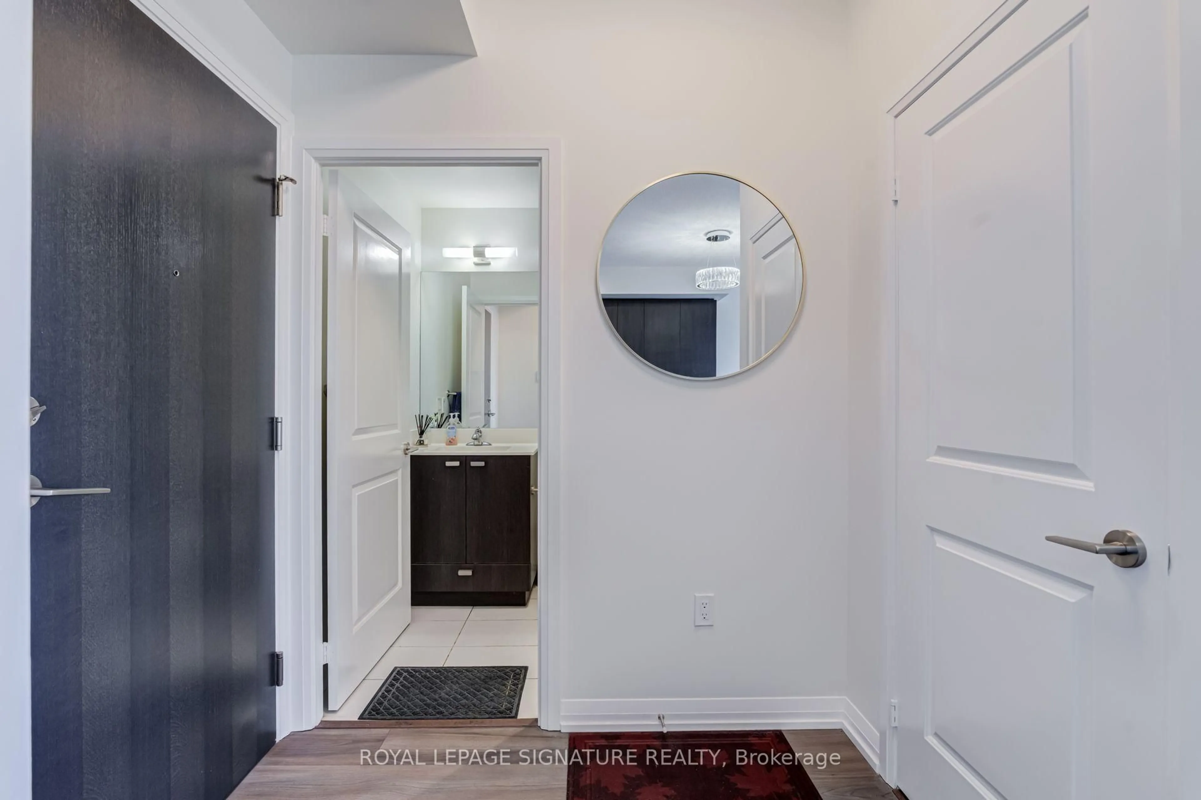 Indoor entryway for 50 Ann O'Reilly Rd #332, Toronto Ontario M2J 0C9