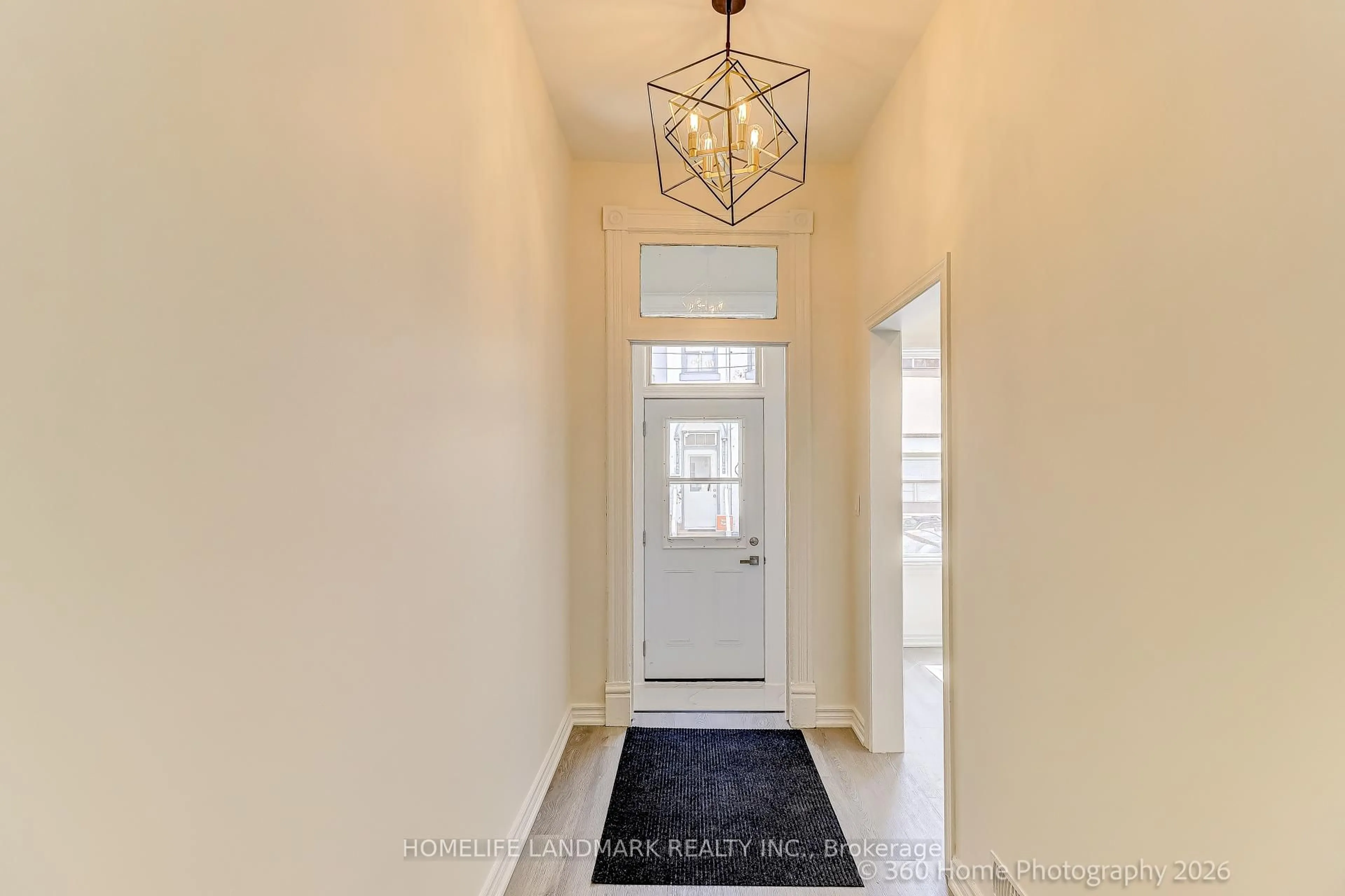 Indoor entryway for 4 Andrews Ave, Toronto Ontario M6J 1S3