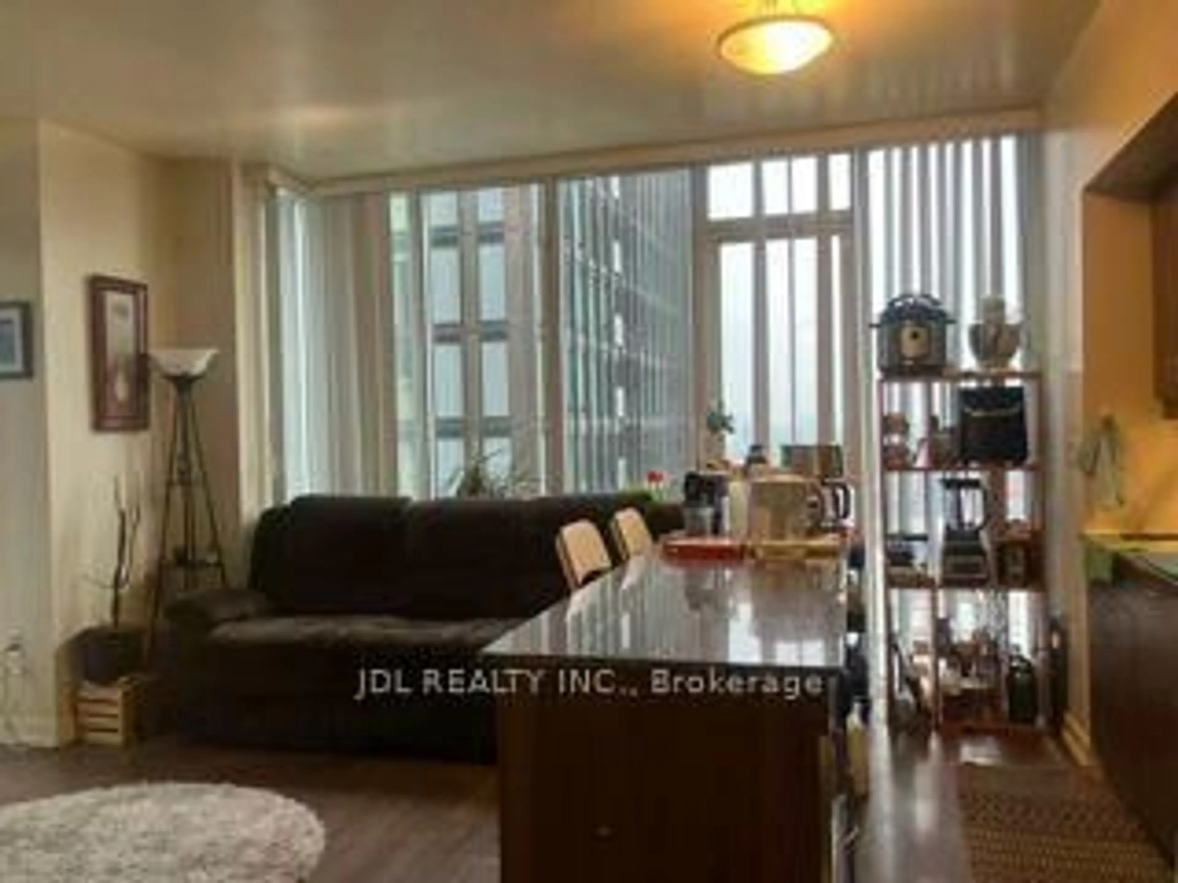 A pic of a room for 426 University Ave #2703, Toronto Ontario M5G 1S9
