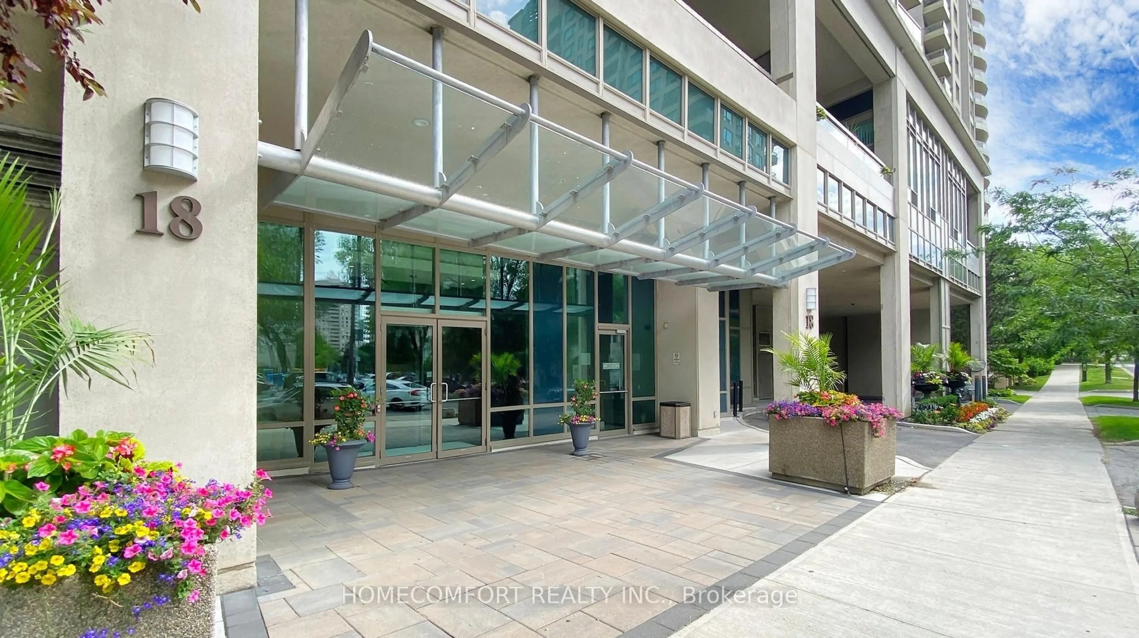 Lobby for 18 Parkview Ave #312, Toronto Ontario M2N 7H7