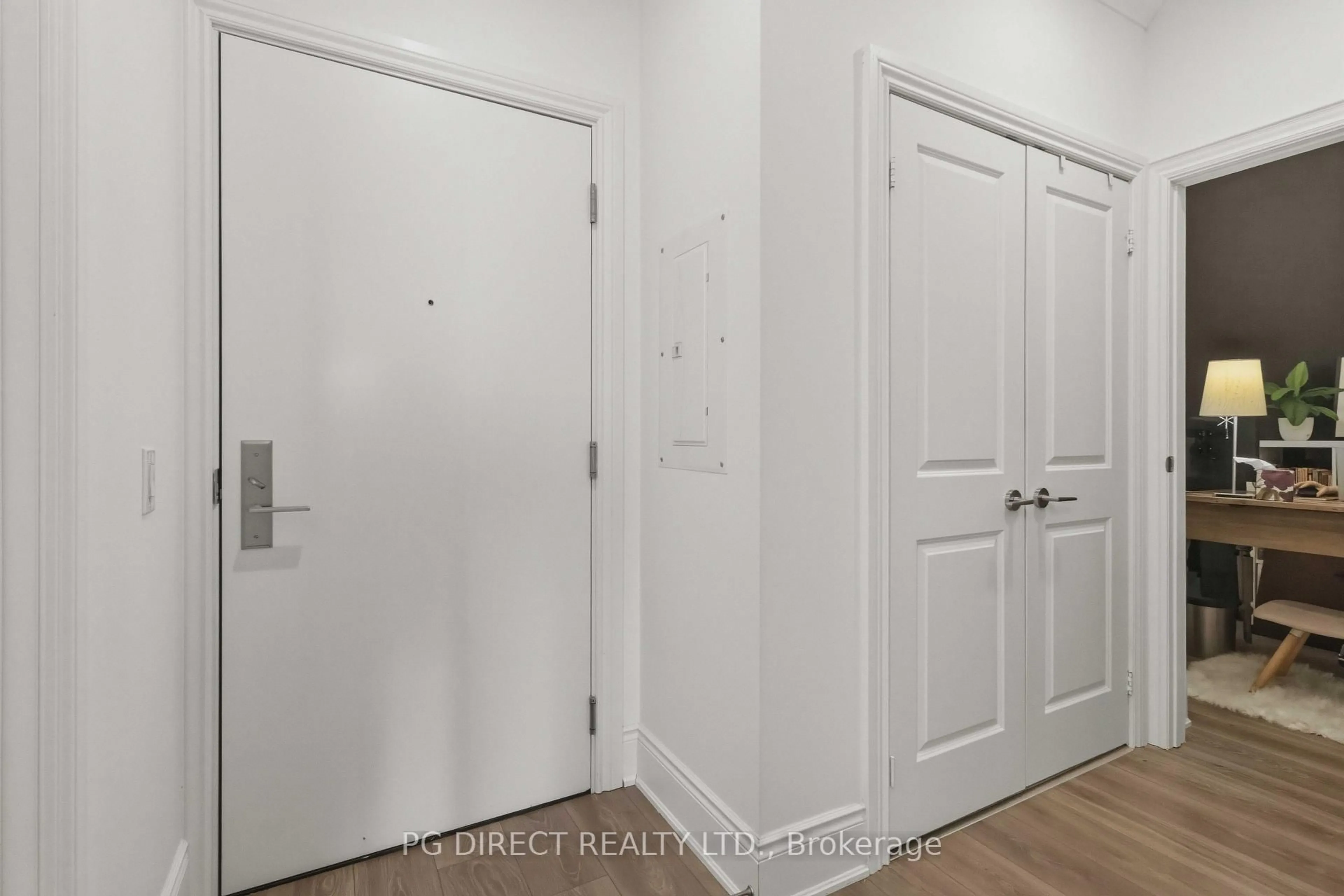 Indoor entryway for 120 Parliament St #713, Toronto Ontario M5A 0N6