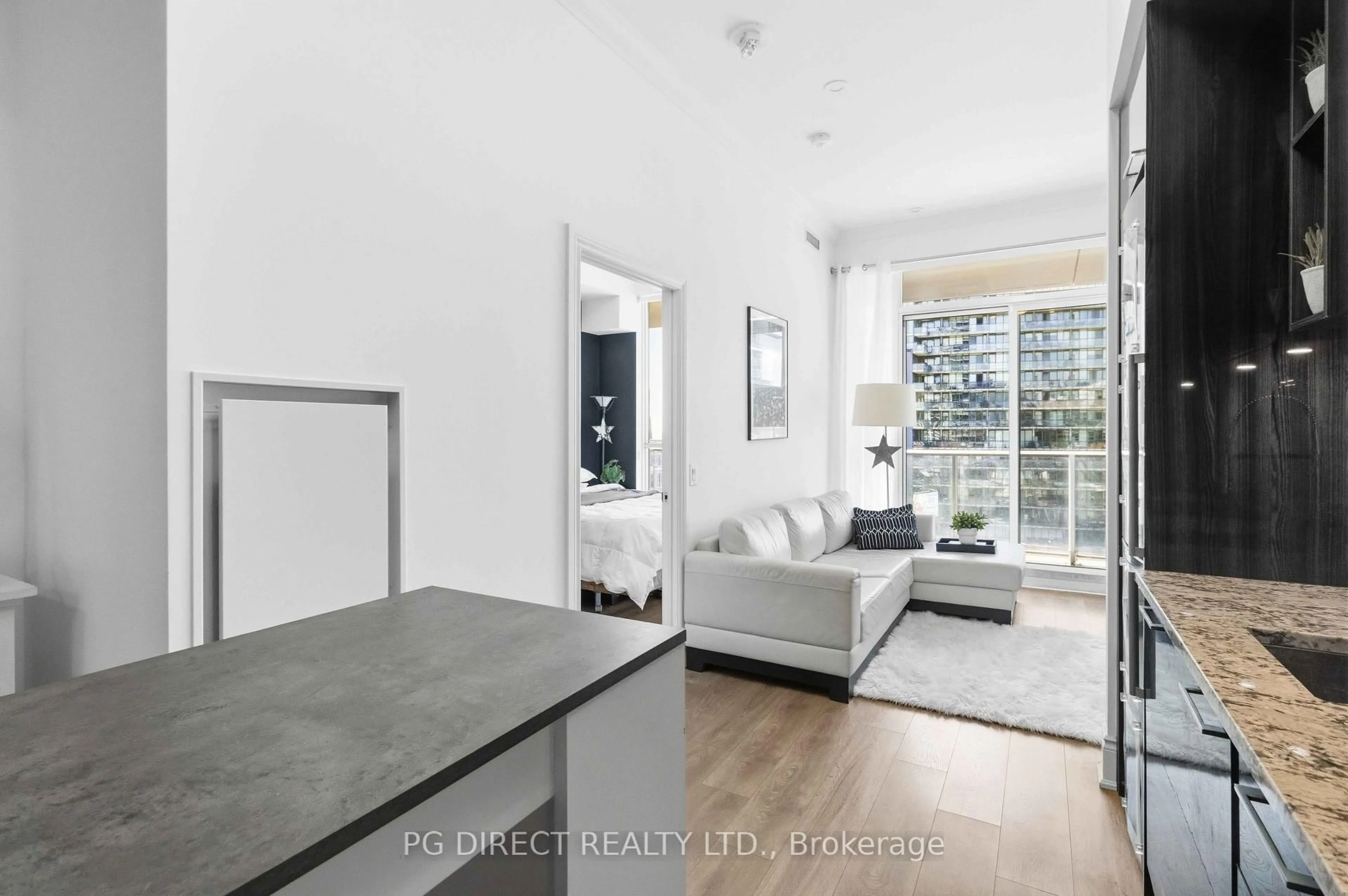 Unknown for 120 Parliament St #713, Toronto Ontario M5A 0N6
