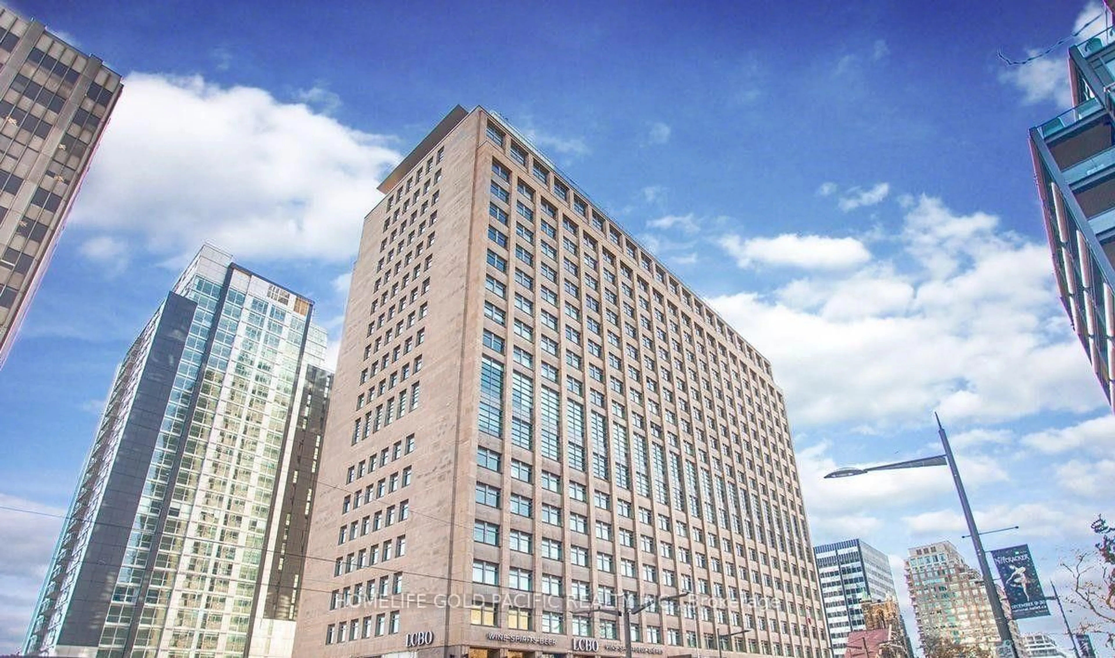 Unknown for 111 St. Clair Ave #1222, Toronto Ontario M4V 1N5