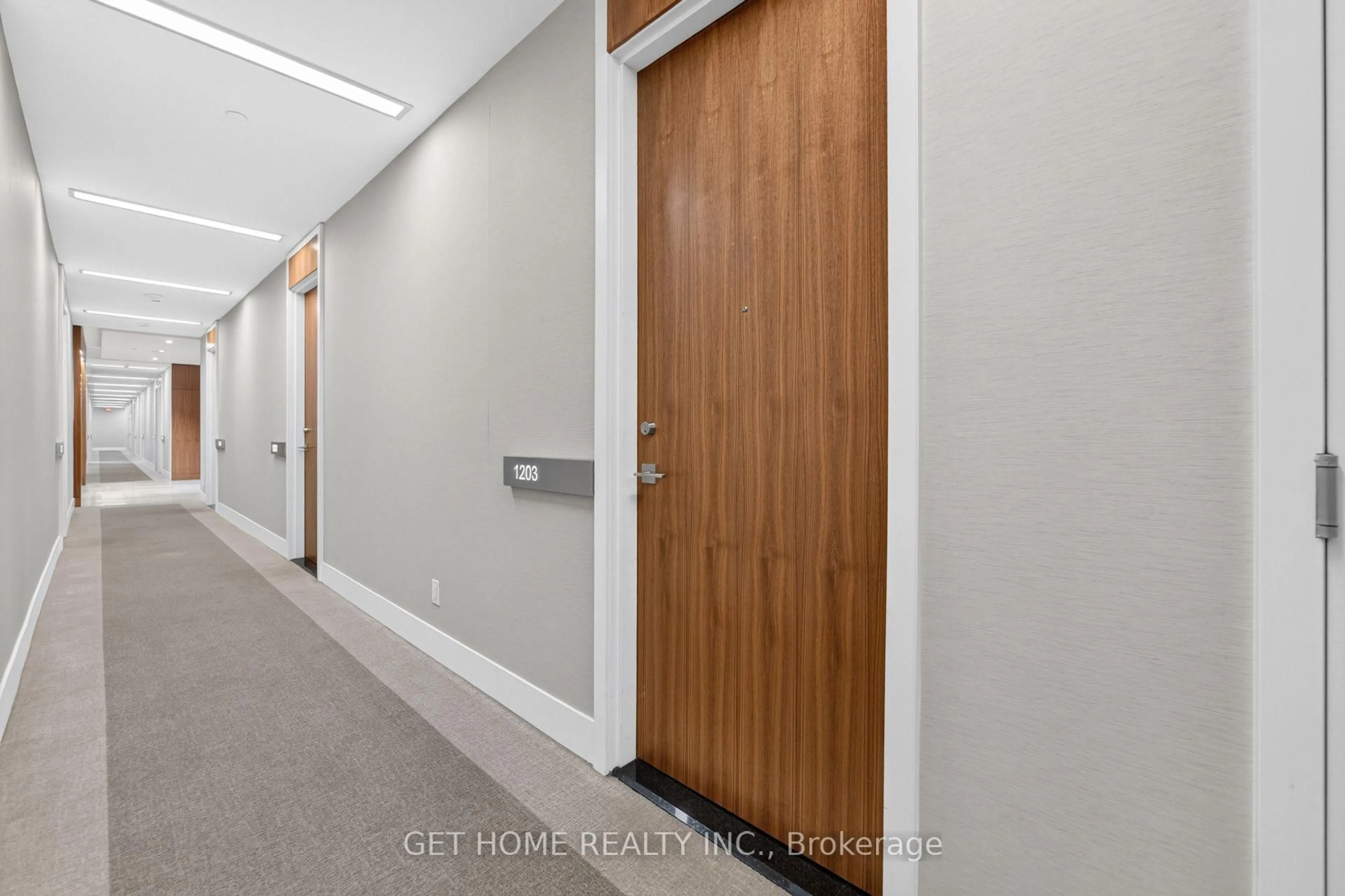 Indoor foyer for 111 St Clair Ave #1203, Toronto Ontario M4V 1N5