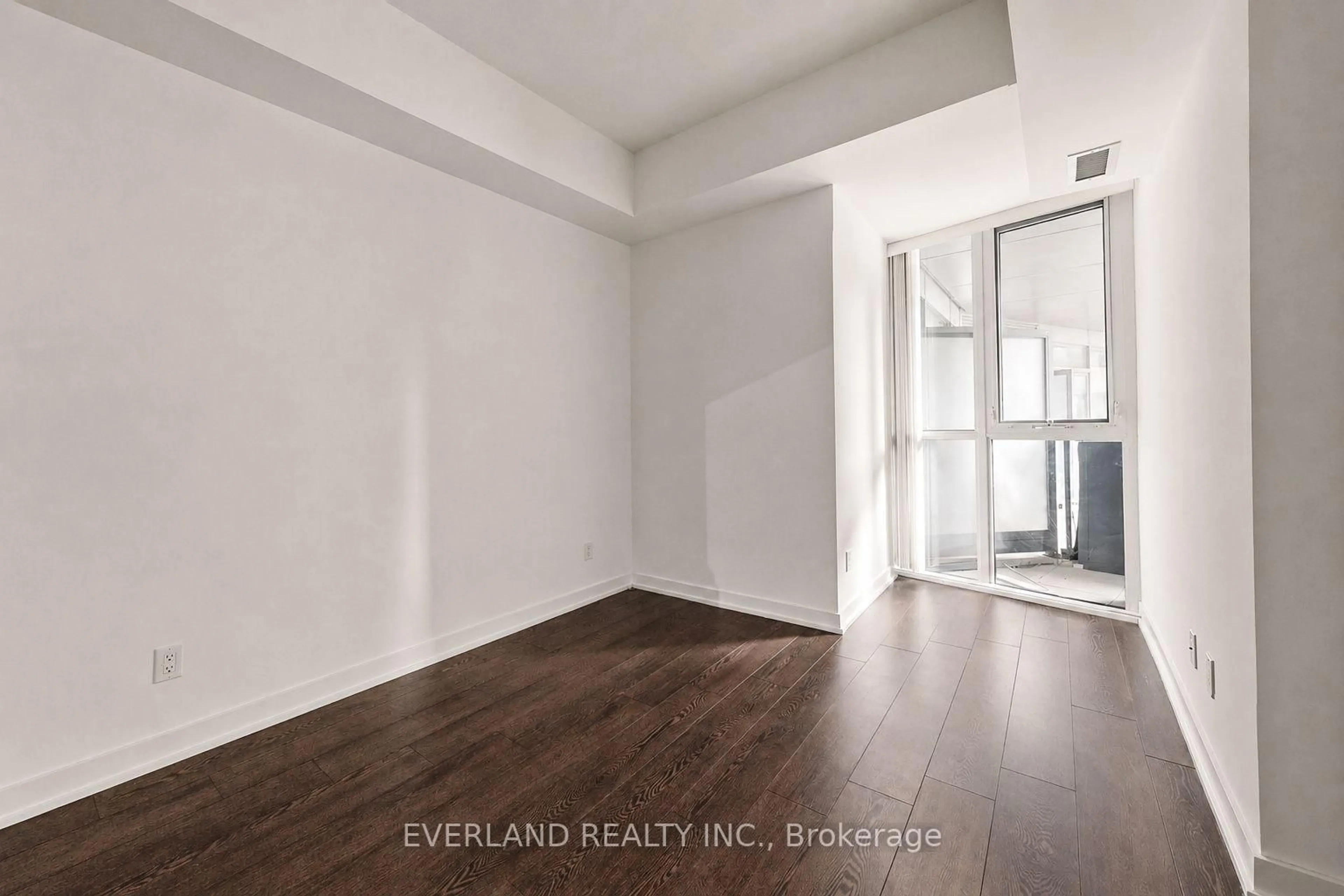 A pic of a room for 20 Bruyeres Mews #201, Toronto Ontario M5V 0G8