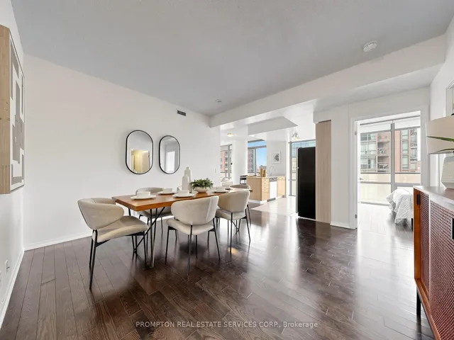 832 Bay St #905, Toronto 3