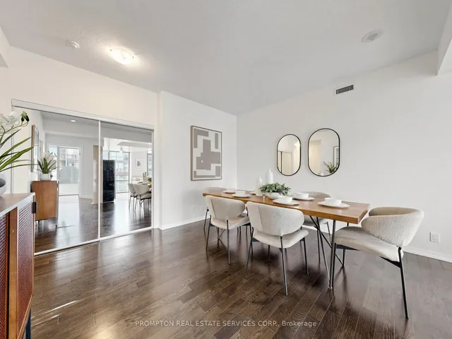 832 Bay St #905, Toronto 5