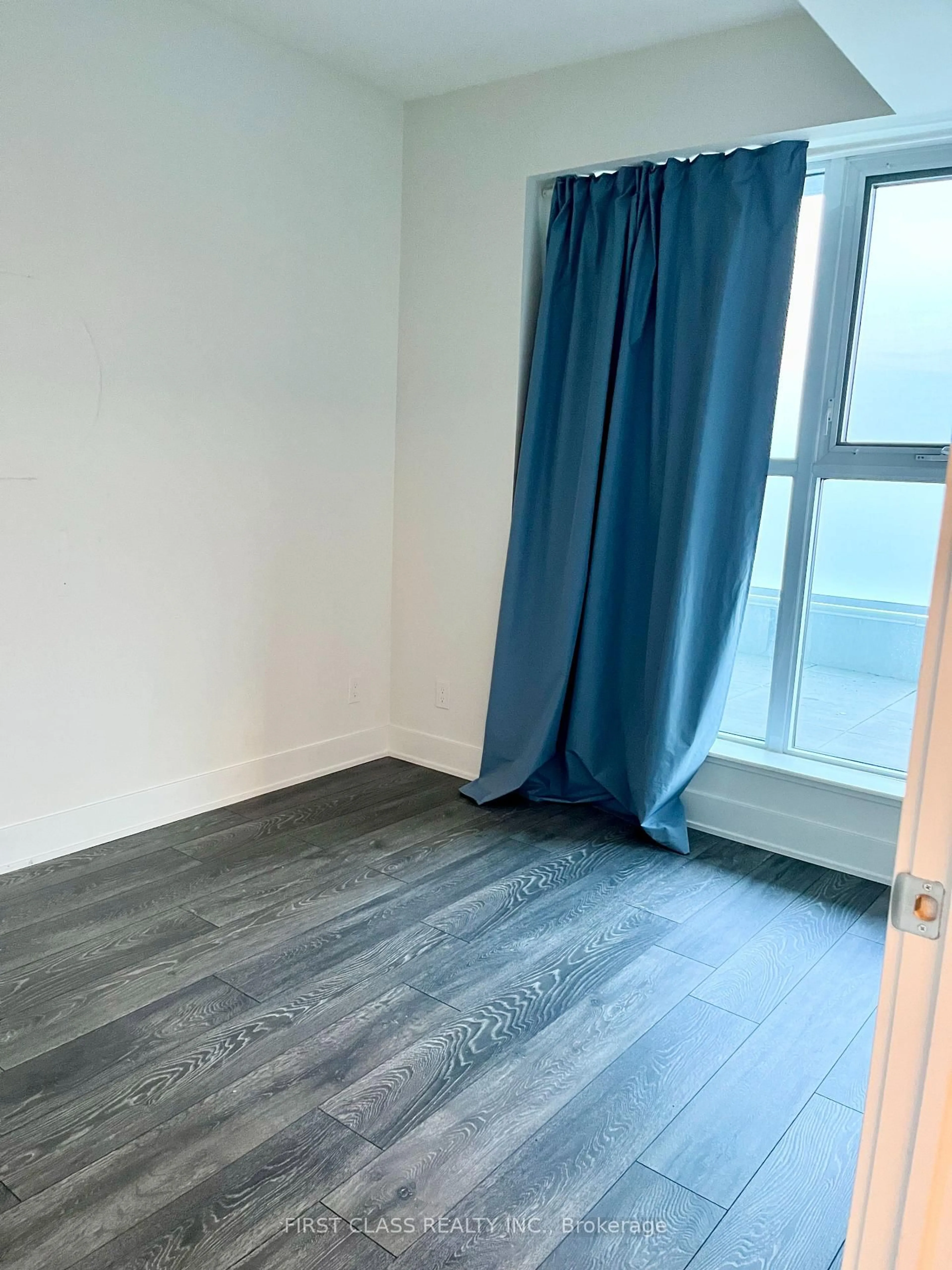 A pic of a room for 188 Fairview Mall Dr #620, Toronto Ontario M2J 0H7