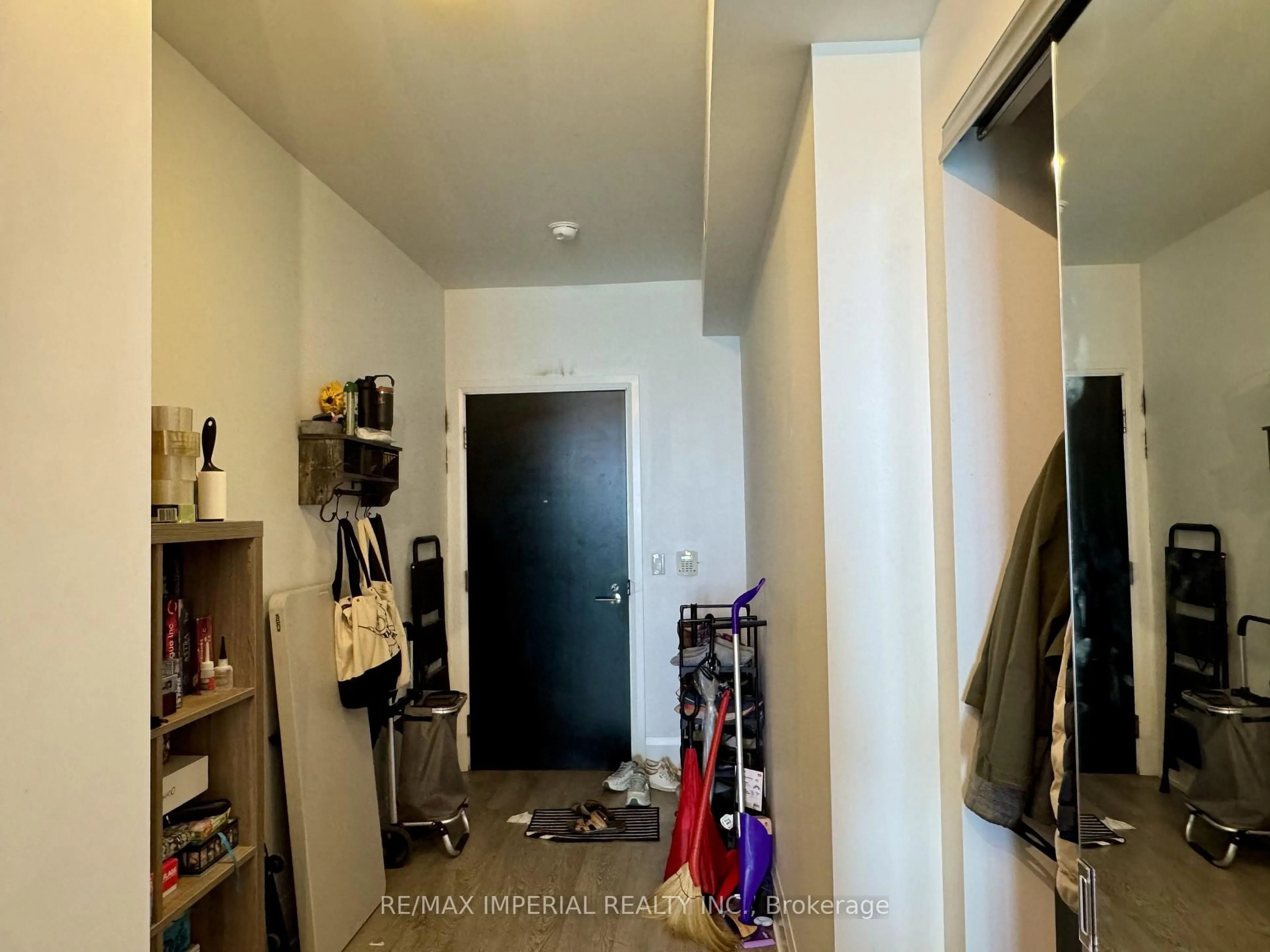A pic of a room for 101 Erskine Ave #2905, Toronto Ontario M4P 0C5