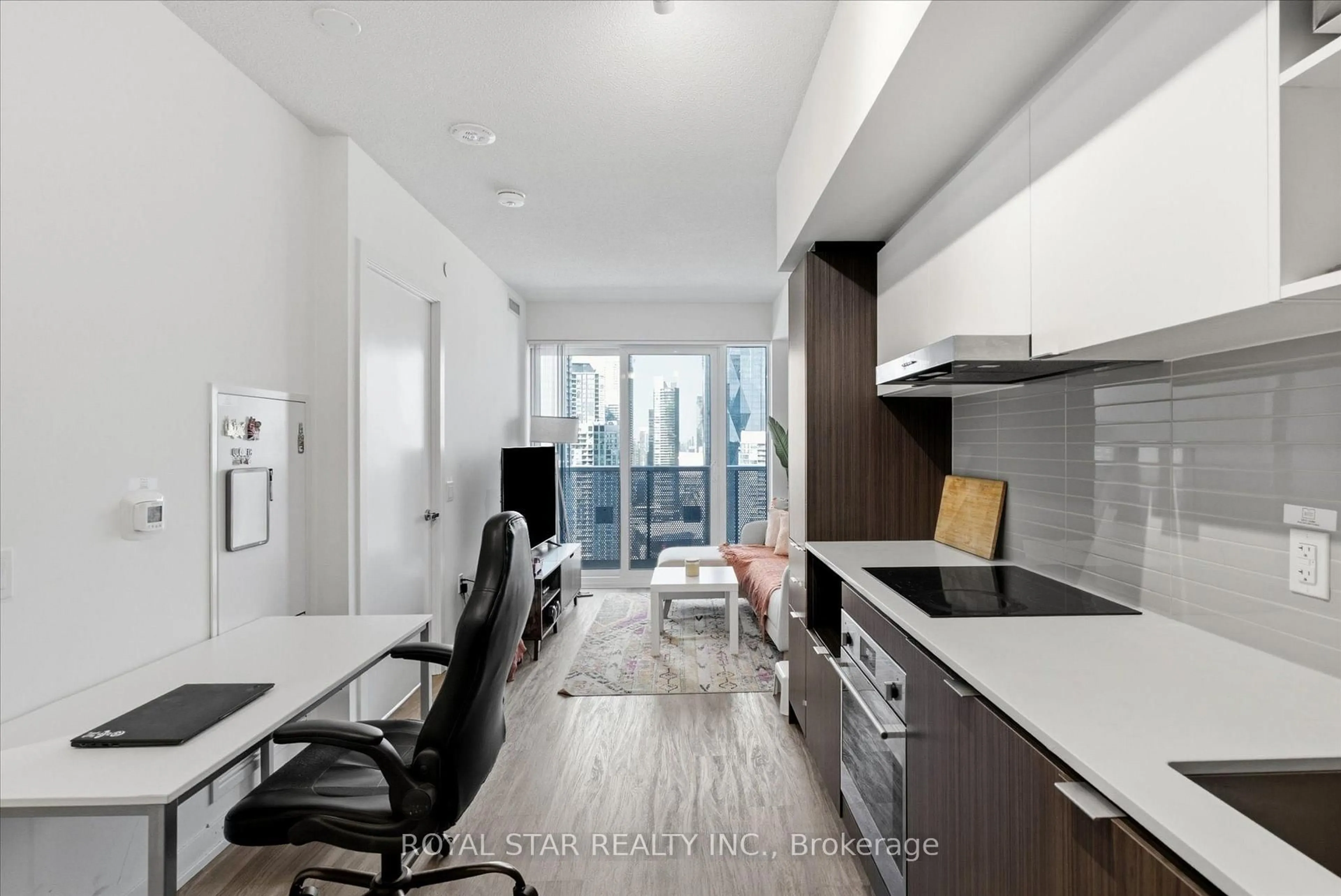 Open concept kitchen, unknown for 55 Cooper St #4015, Toronto Ontario M5E 0G1