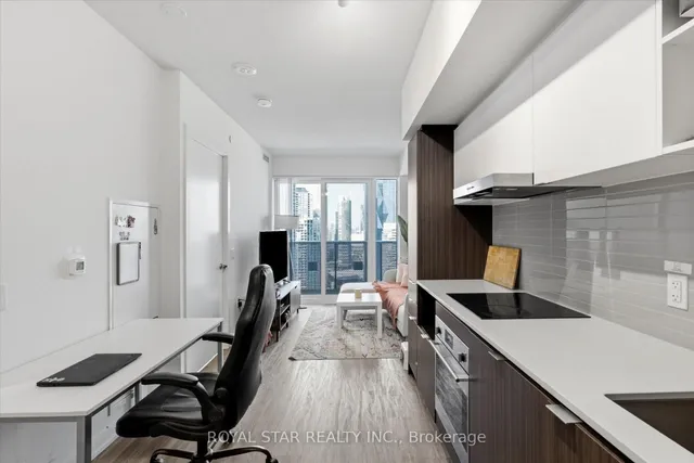 55 Cooper St #4015, Toronto 4