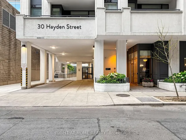 30 Hayden St #404, Toronto 3