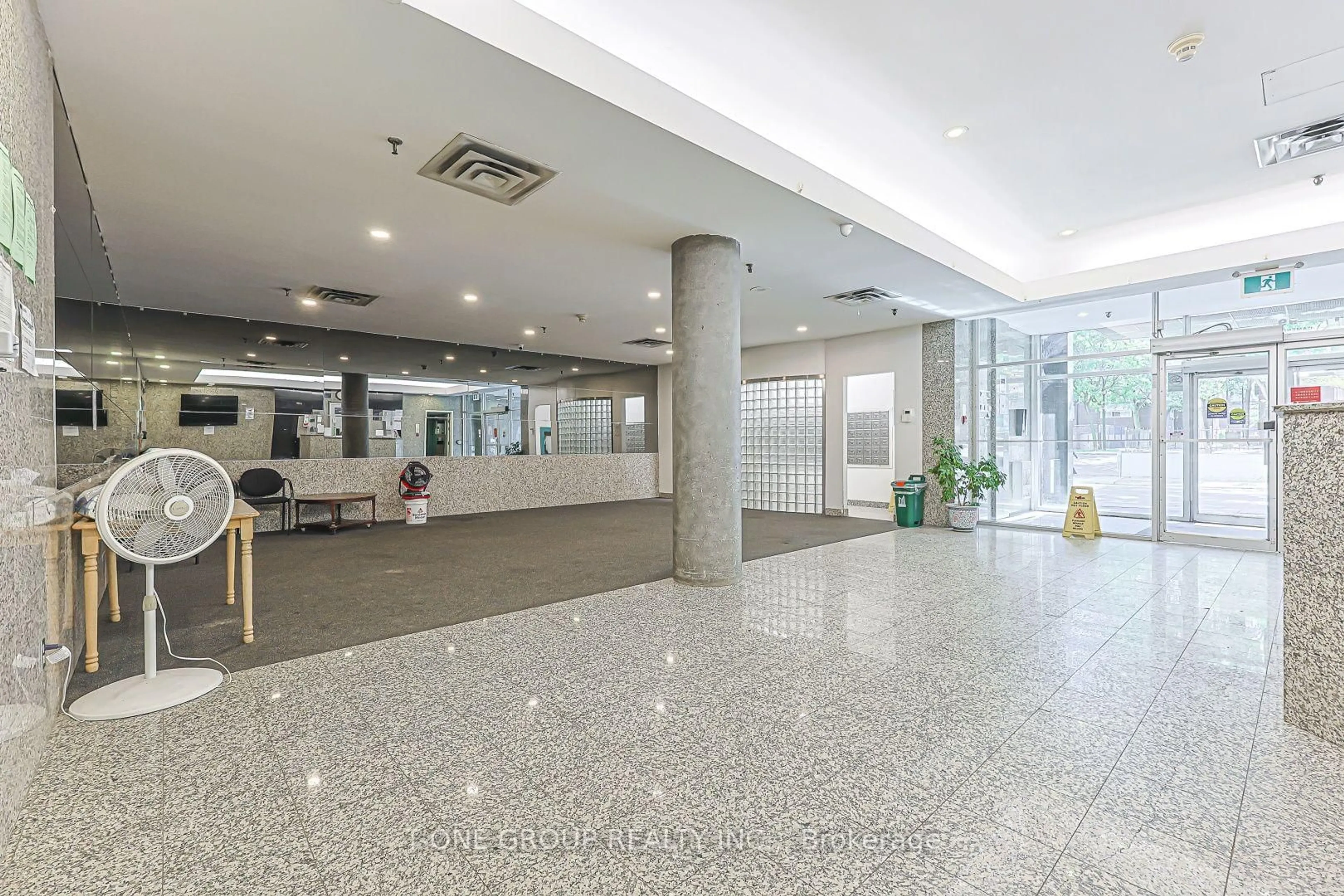 Lobby for 99 CAMERON St #901, Toronto Ontario M5T 3A2