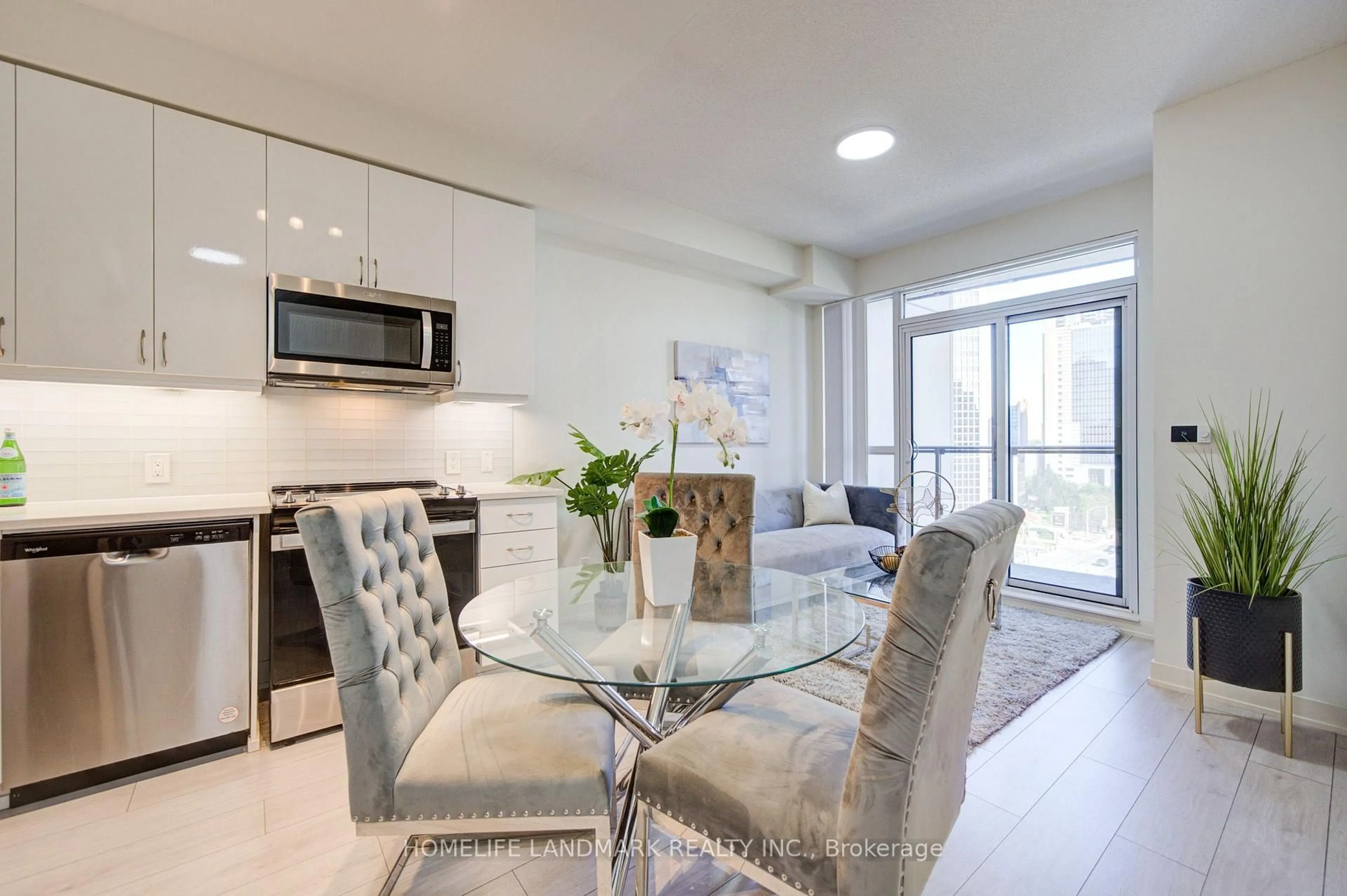 Open concept kitchen, unknown for 4955 yonge St #818, Toronto Ontario M2N 0L8
