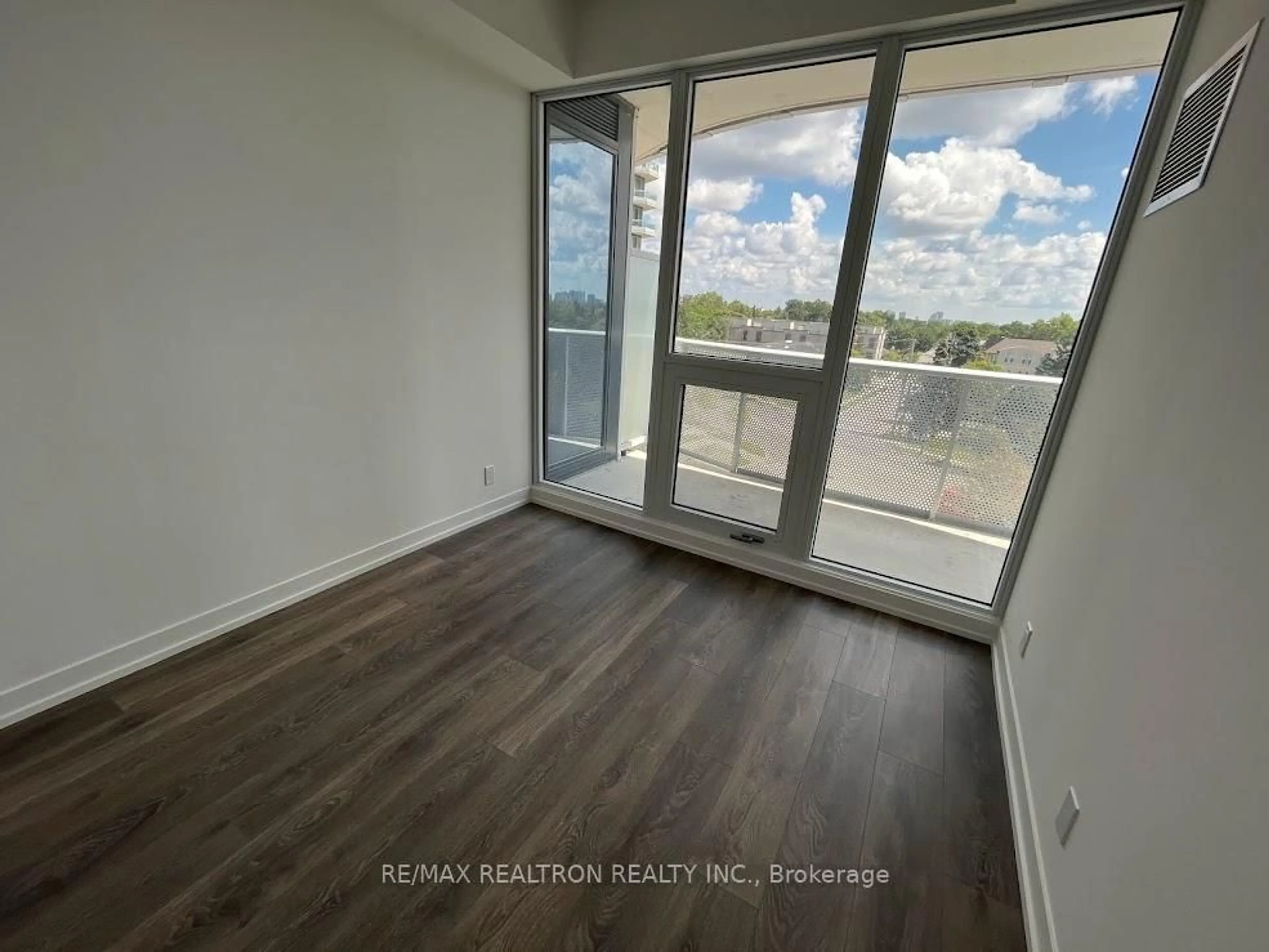 A pic of a room for 15 Holmes Ave #509, Toronto Ontario M2N 0L4