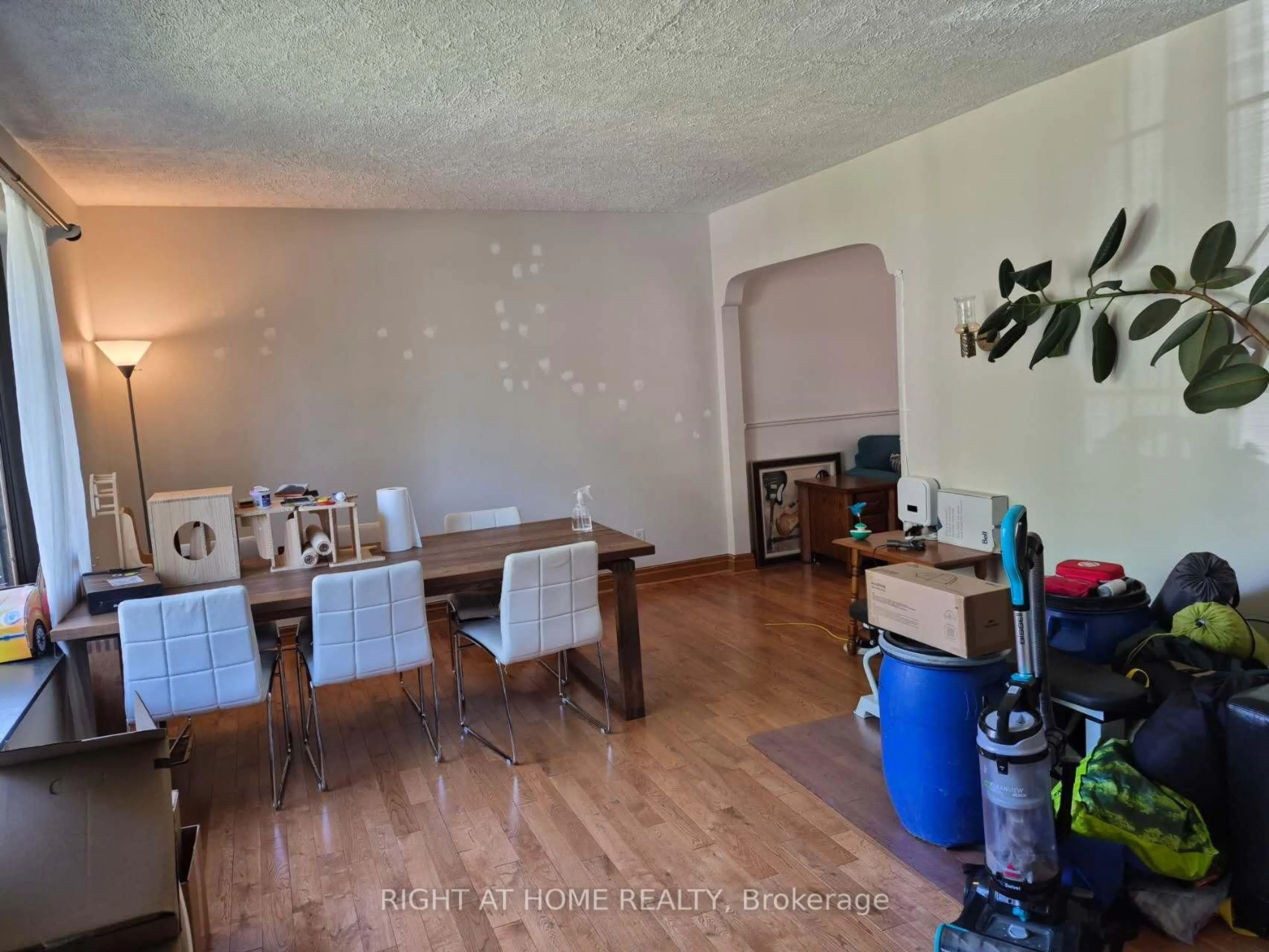 A pic of a room for 17 Gwendolen Ave, Toronto Ontario M2N 1A1