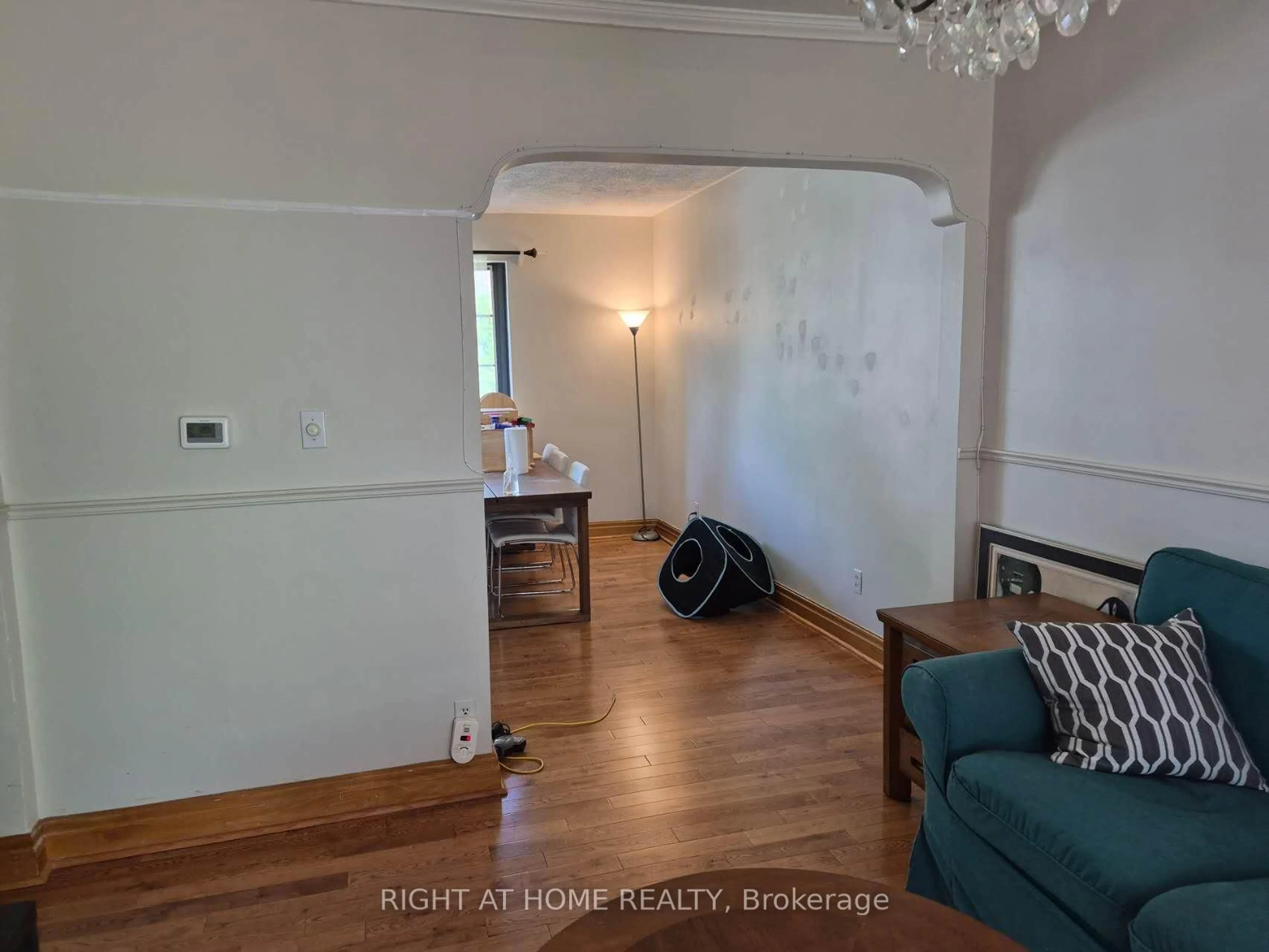 A pic of a room for 17 Gwendolen Ave, Toronto Ontario M2N 1A1