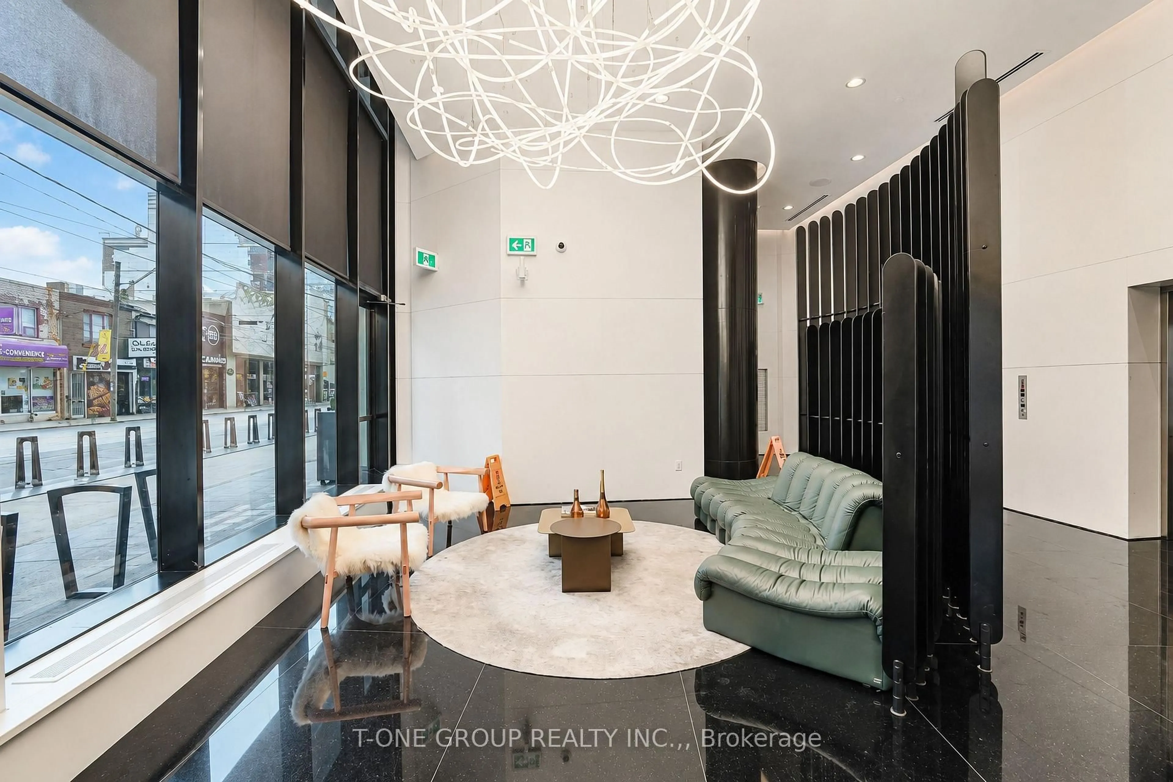 Lobby for 280 Dundas St #1803, Toronto Ontario M5T 0E3