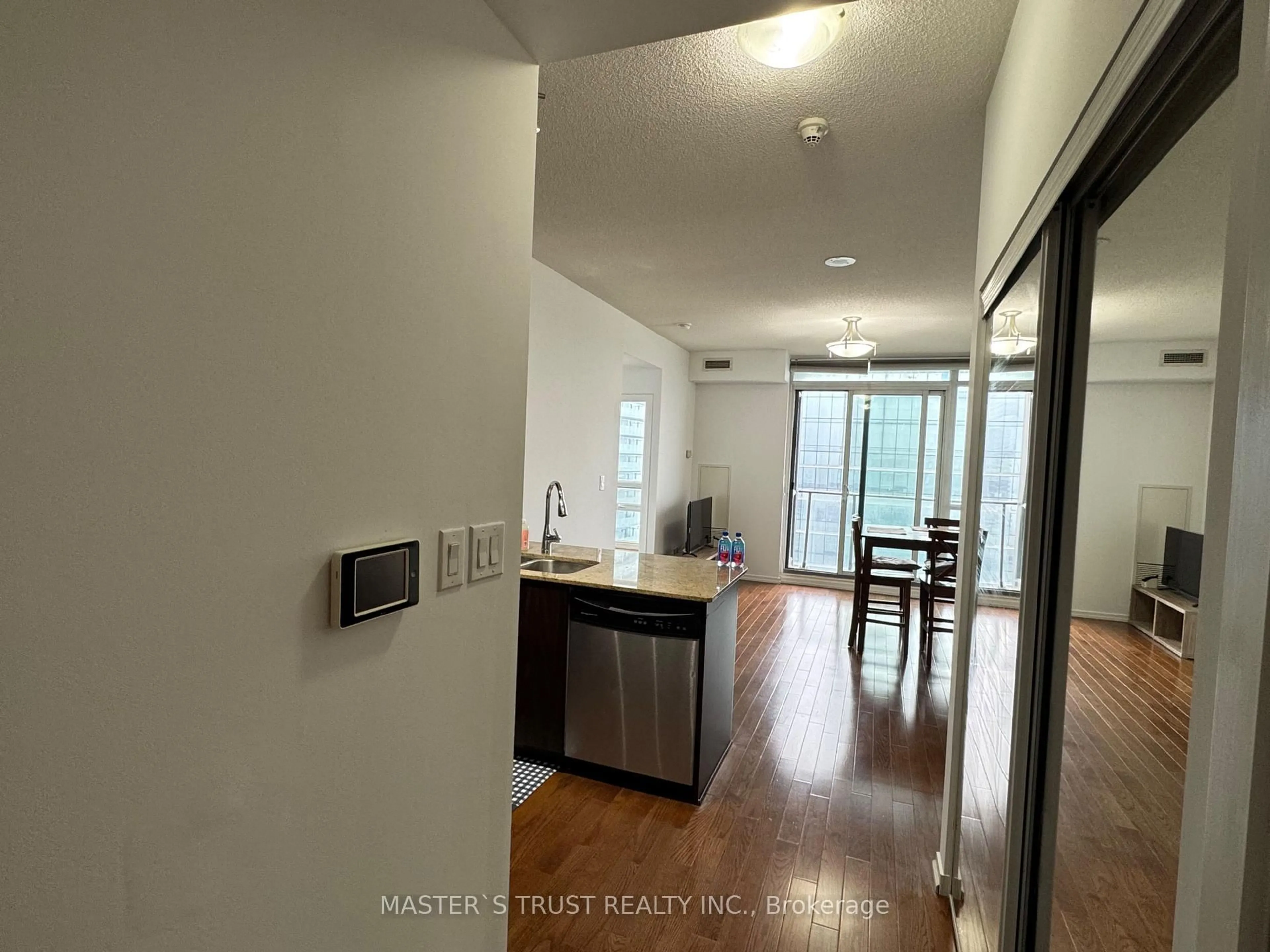 A pic of a room for 65 Bremner Blvd #4502, Toronto Ontario M5J 0A7