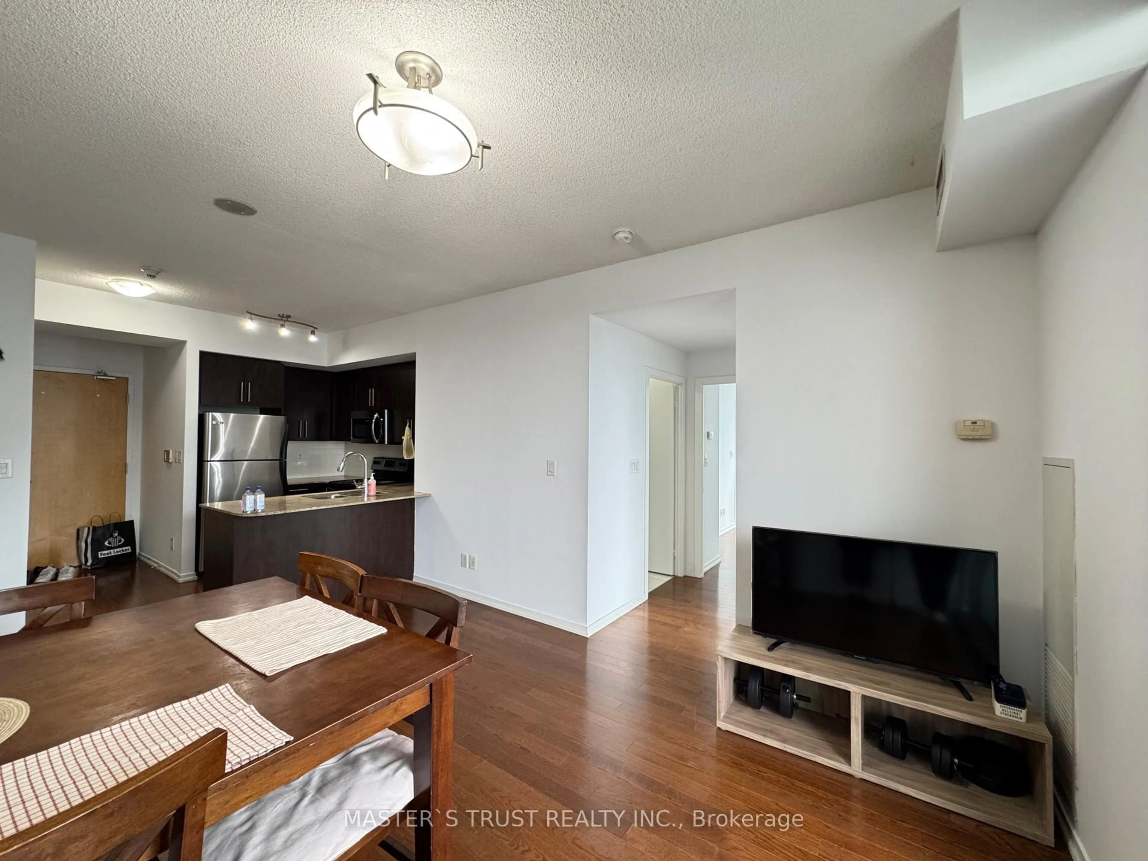 A pic of a room for 65 Bremner Blvd #4502, Toronto Ontario M5J 0A7