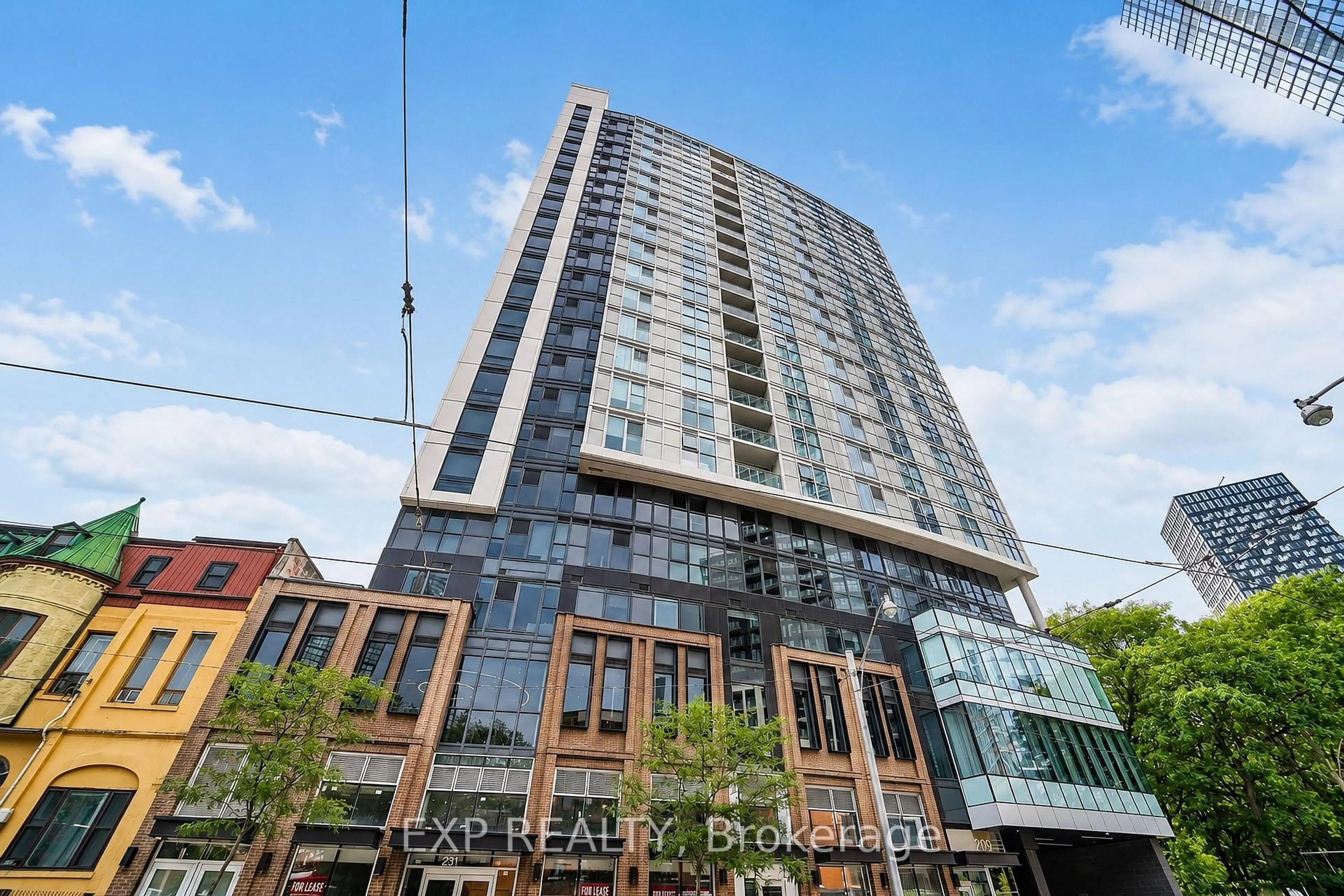 Indoor foyer for 219 Dundas St #610, Toronto Ontario M5A 0V1