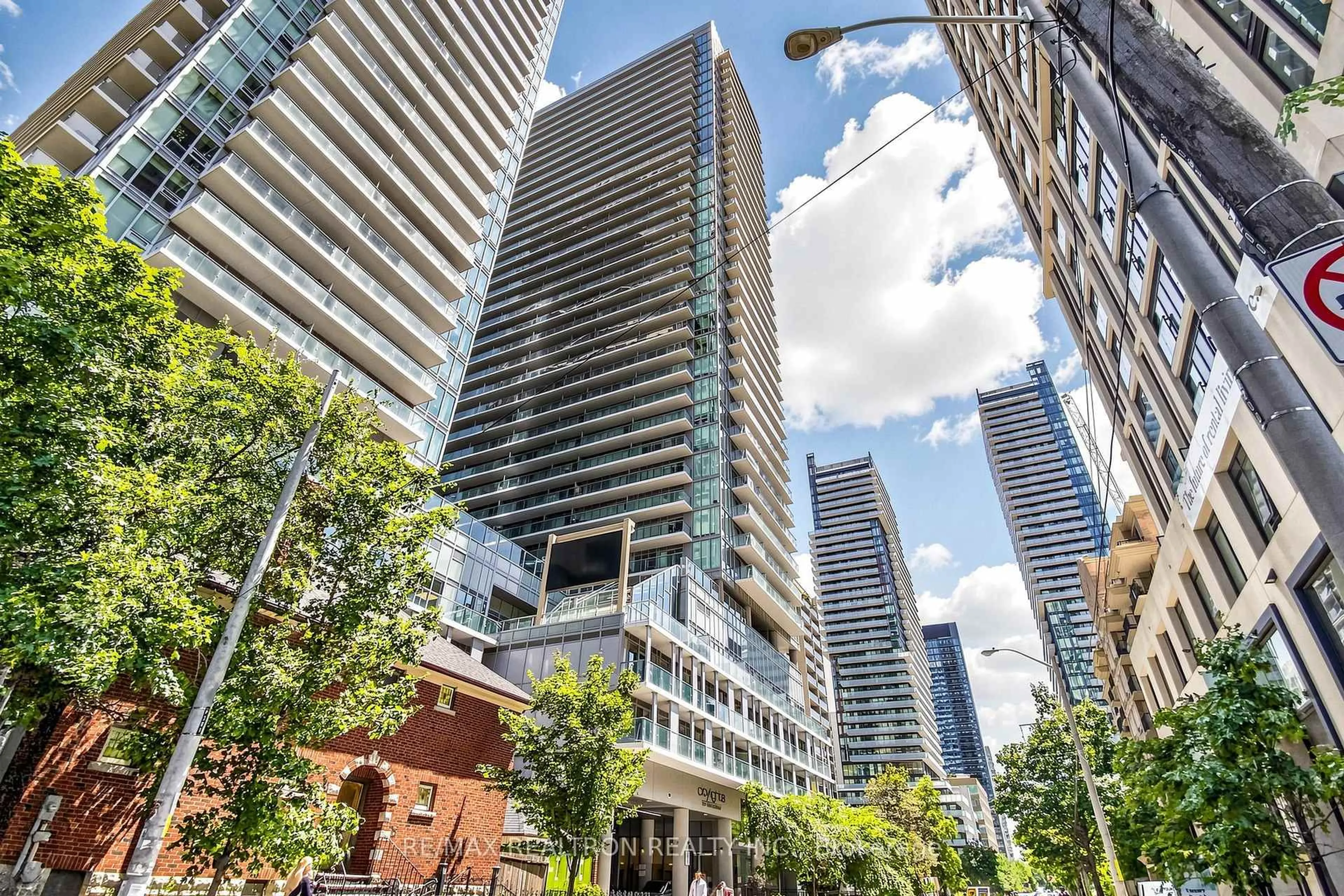 Unknown for 195 Redpath Ave #1612, Toronto Ontario M4P 0E4