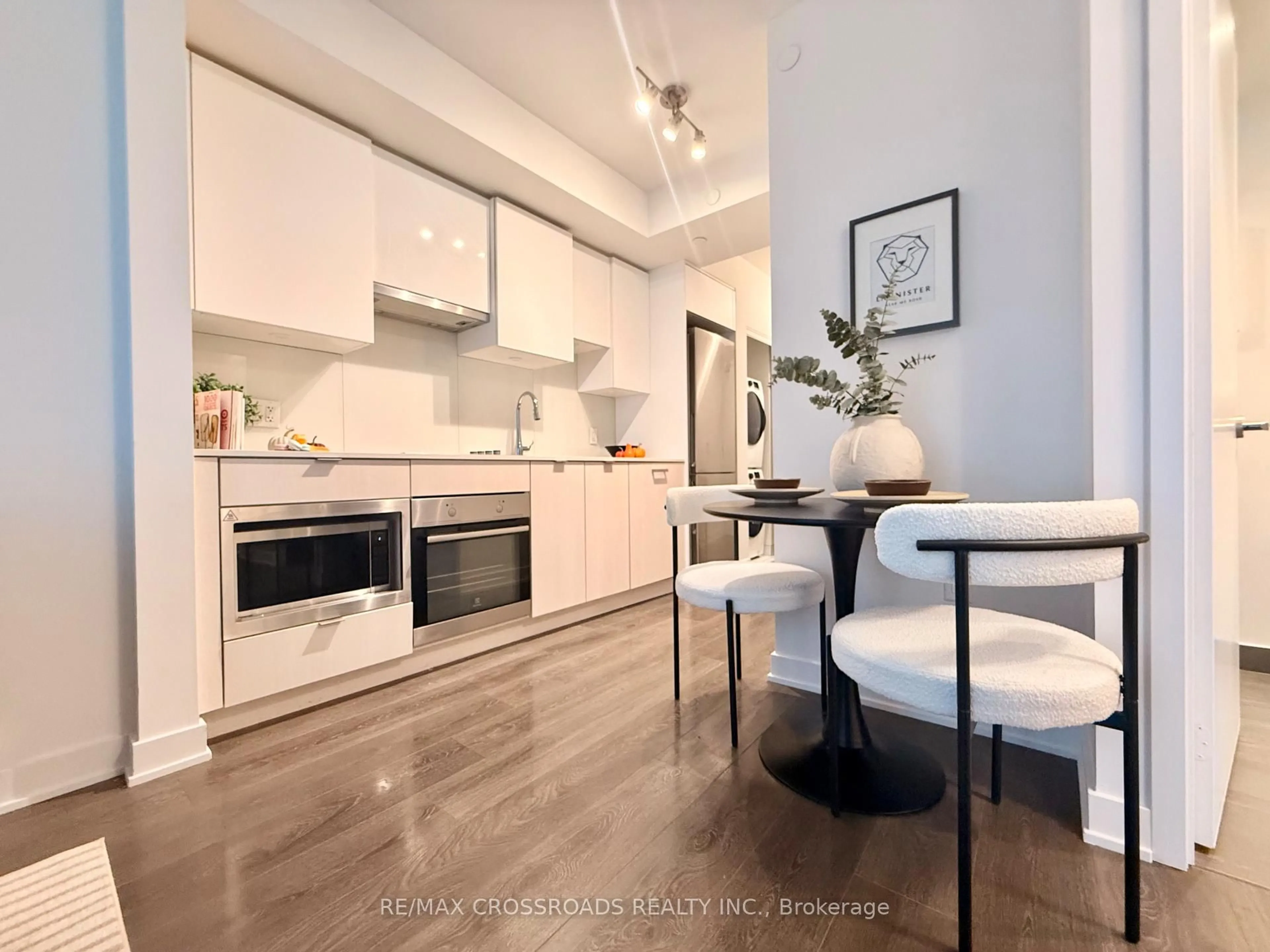 Open concept kitchen, unknown for 195 Redpath Ave #2301, Toronto Ontario M4P 0E4