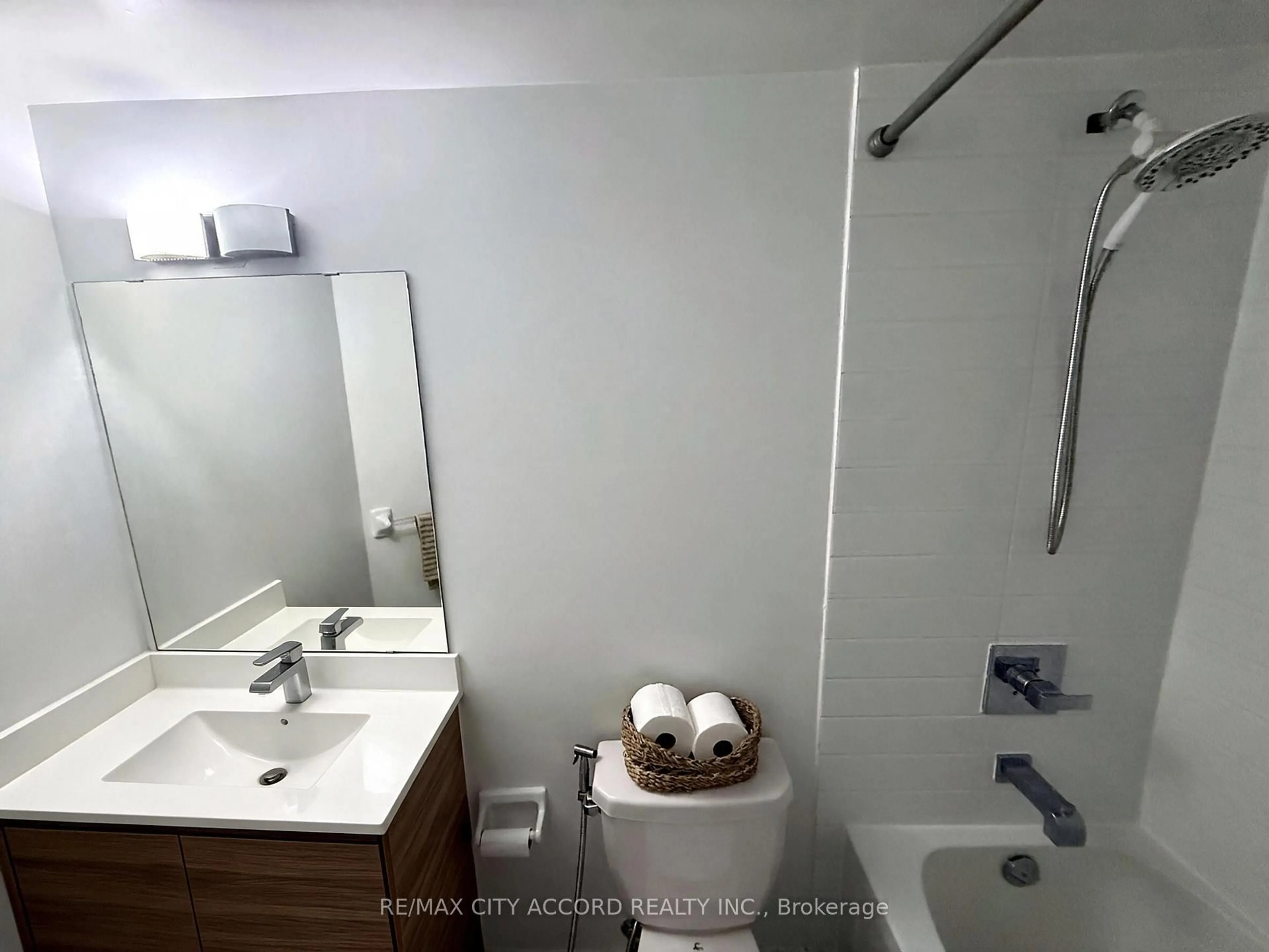 Standard bathroom, unknown for 5740 Yonge St #507, Toronto Ontario M2M 0B1