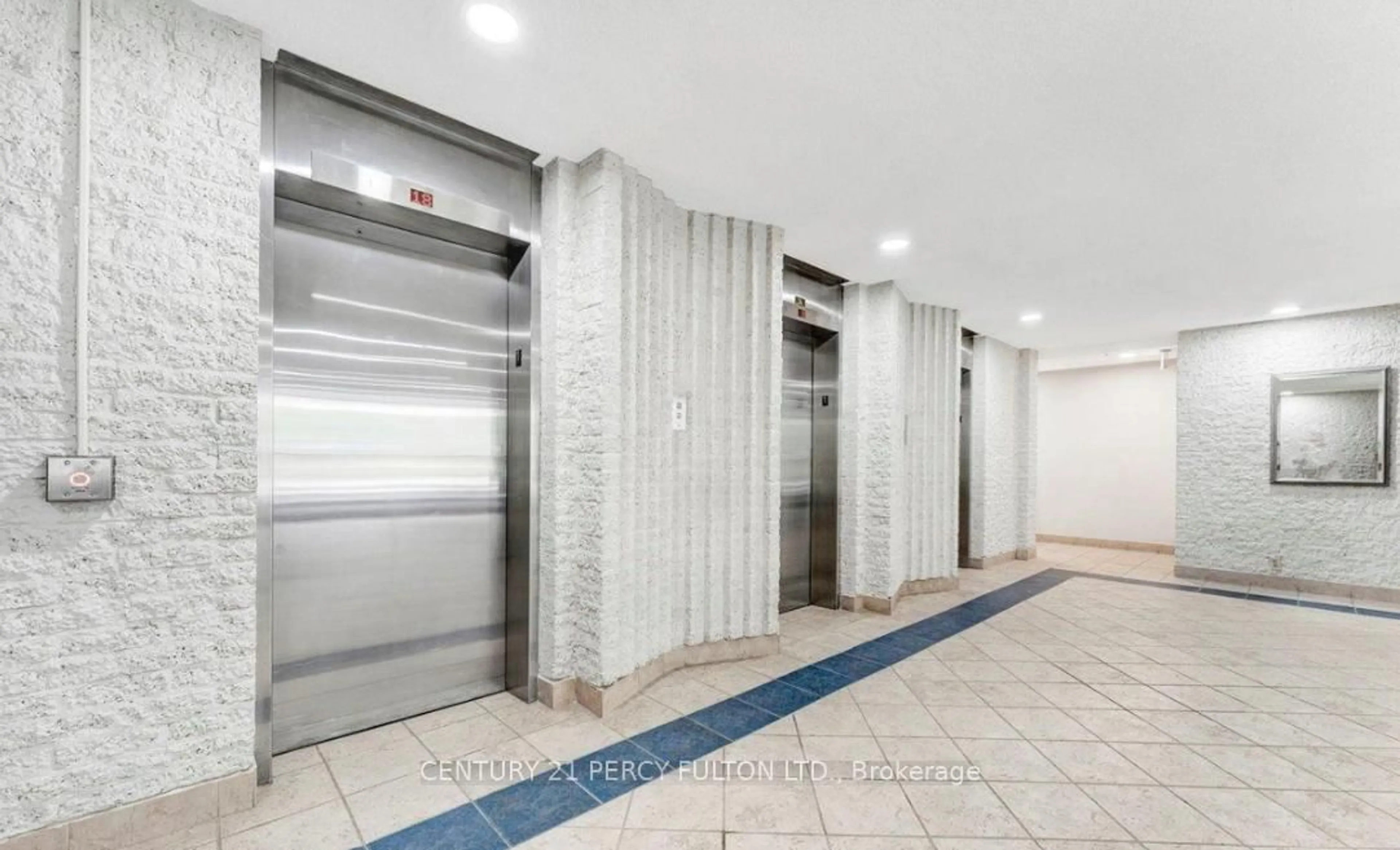 Indoor foyer for 1350 York Mills Rd #2006, Toronto Ontario M3A 2A1