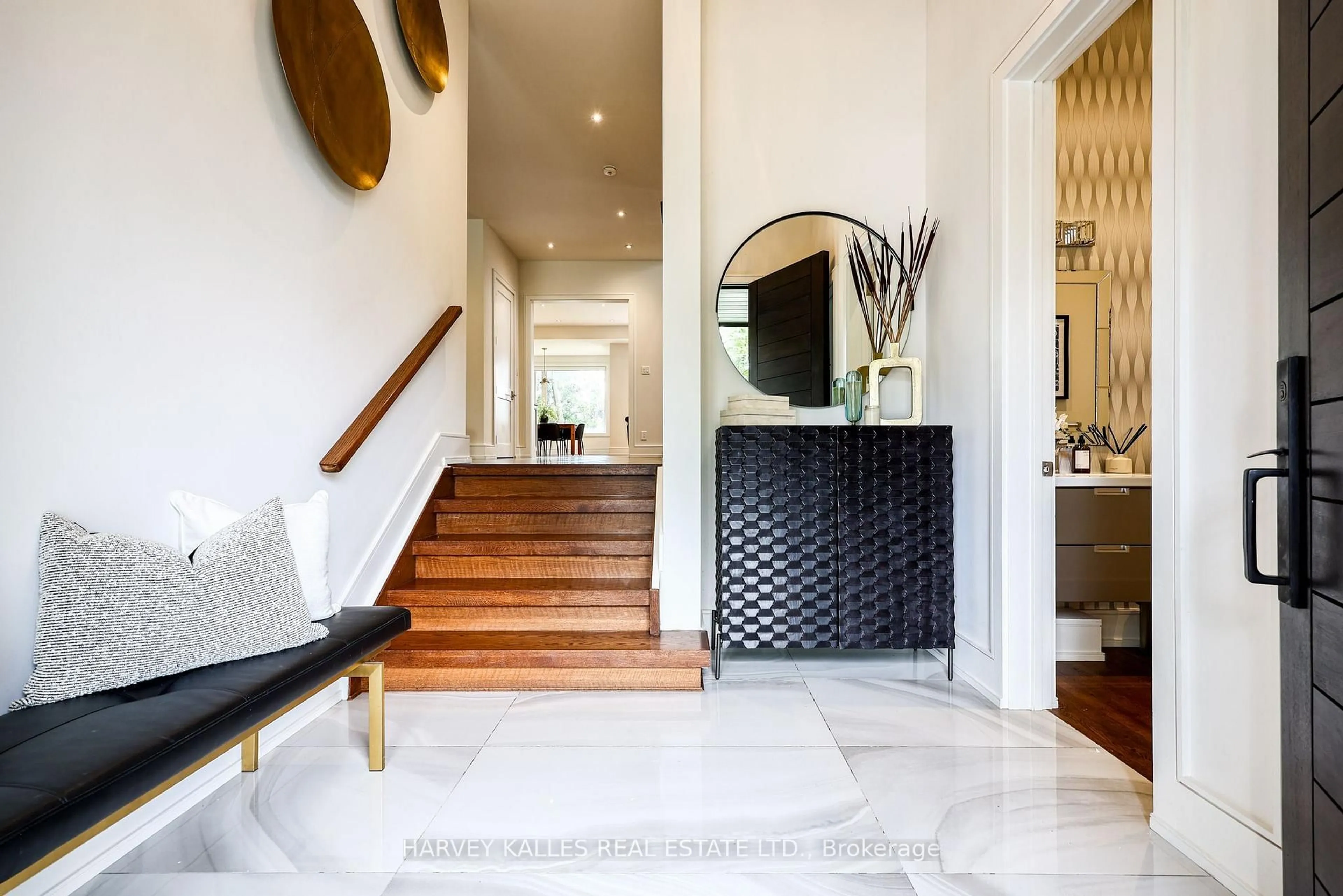 Indoor entryway for 67 Dunblaine Ave, Toronto Ontario M5M 2S2