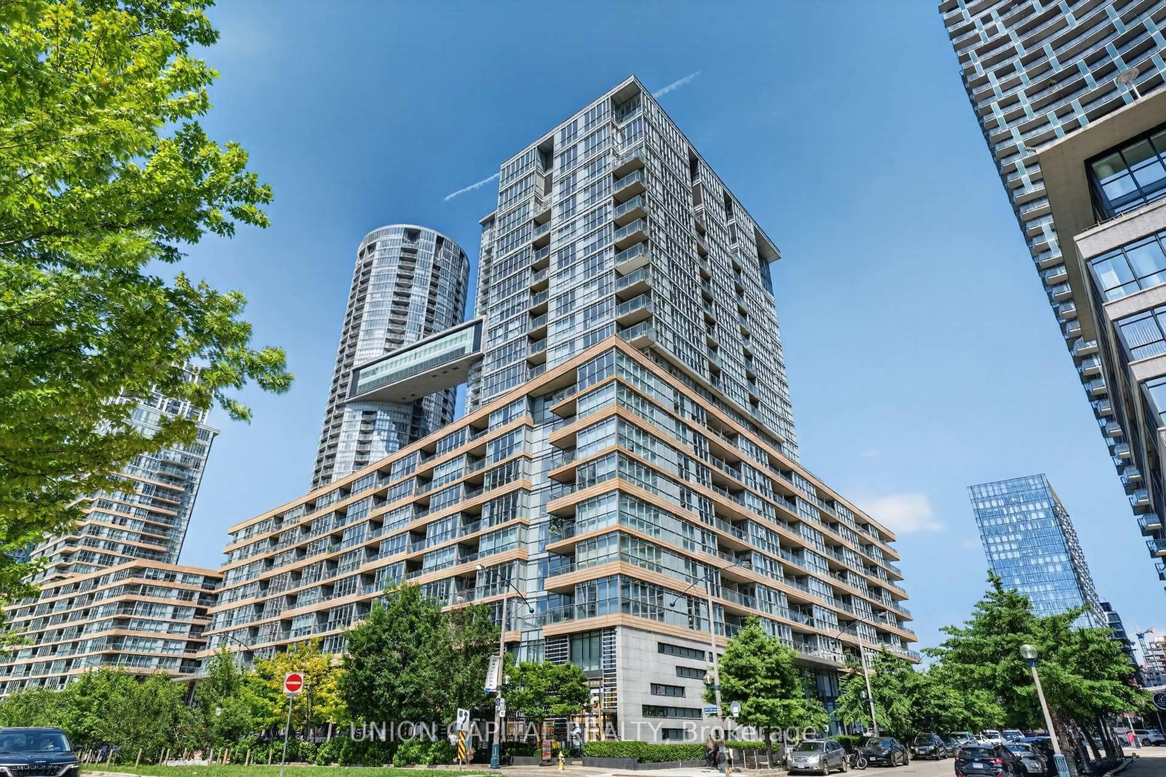 A pic from outside/outdoor area/front of a property/back of a property/a pic from drone, city buildings view from balcony for 10 Capreol Crt #551, Toronto Ontario M5V 4B3