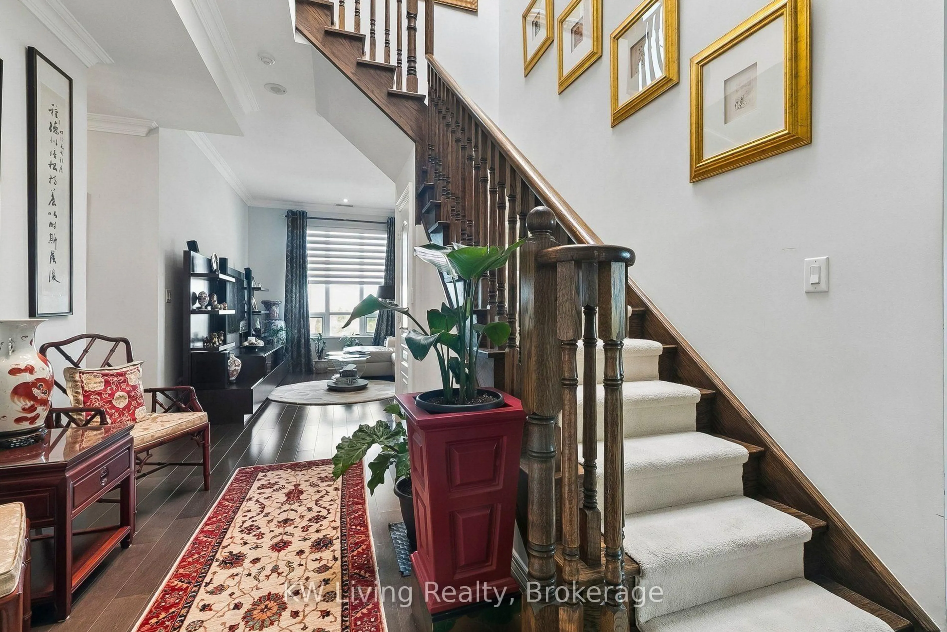 Indoor foyer for 10 Bloorview Pl #1511, Toronto Ontario M2J 0B1