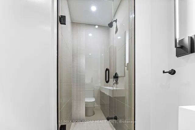 117 Broadway Ave #817, Toronto 5