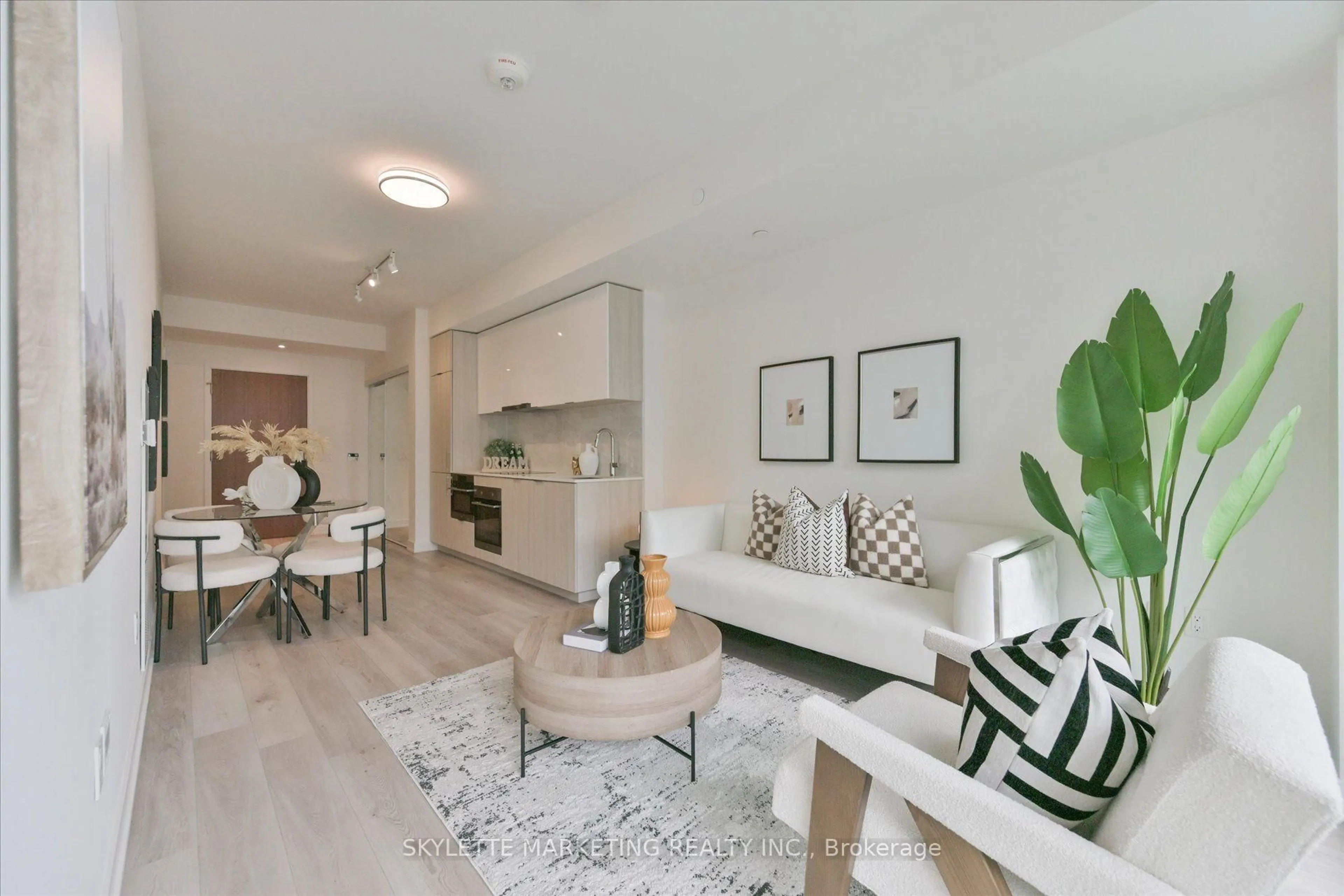 Living room with furniture, unknown for 15 Queens Quay #617, Toronto Ontario M5E 0C5